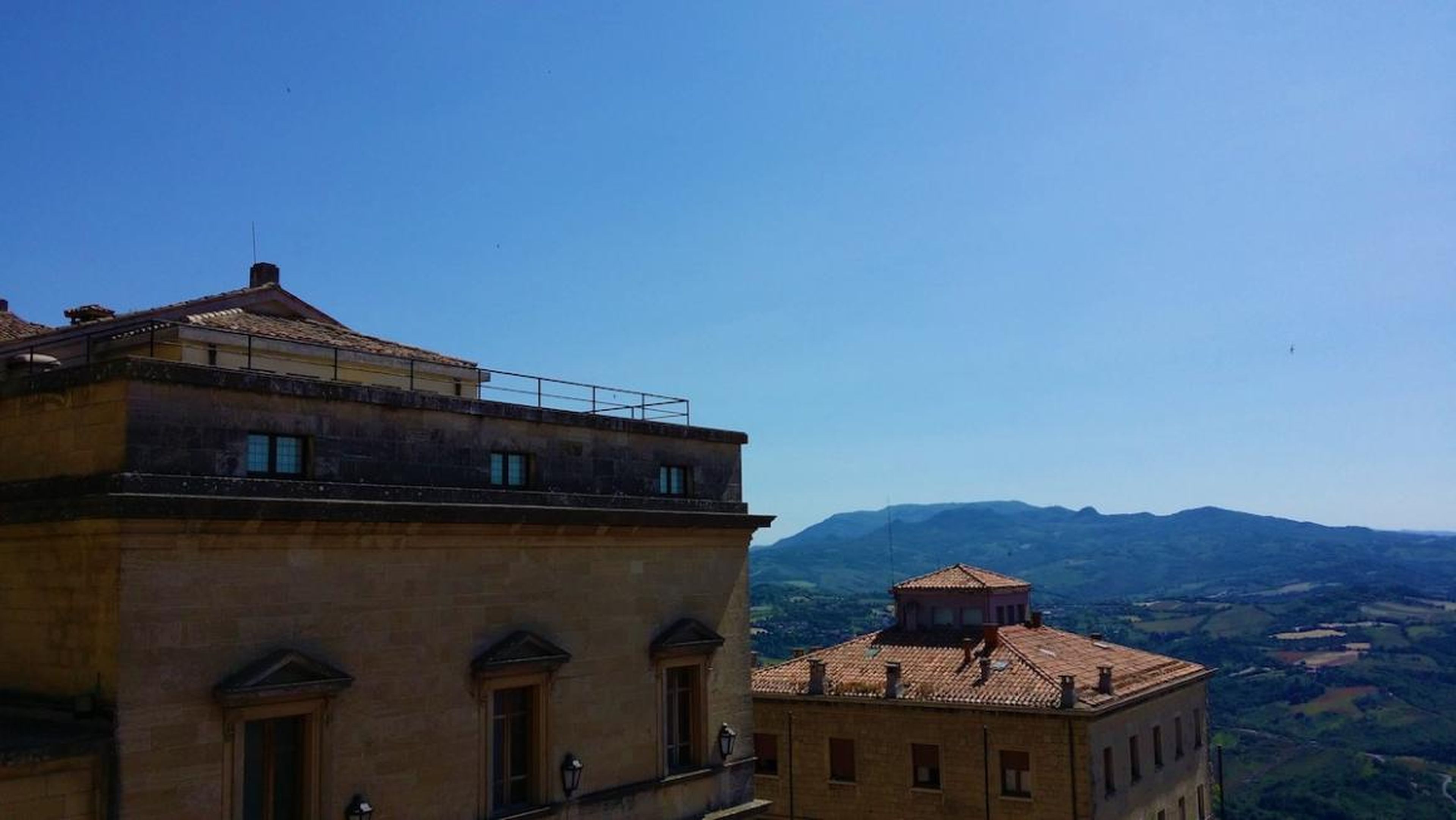 Arquitectura y algunos de los alrededores en San Marino.