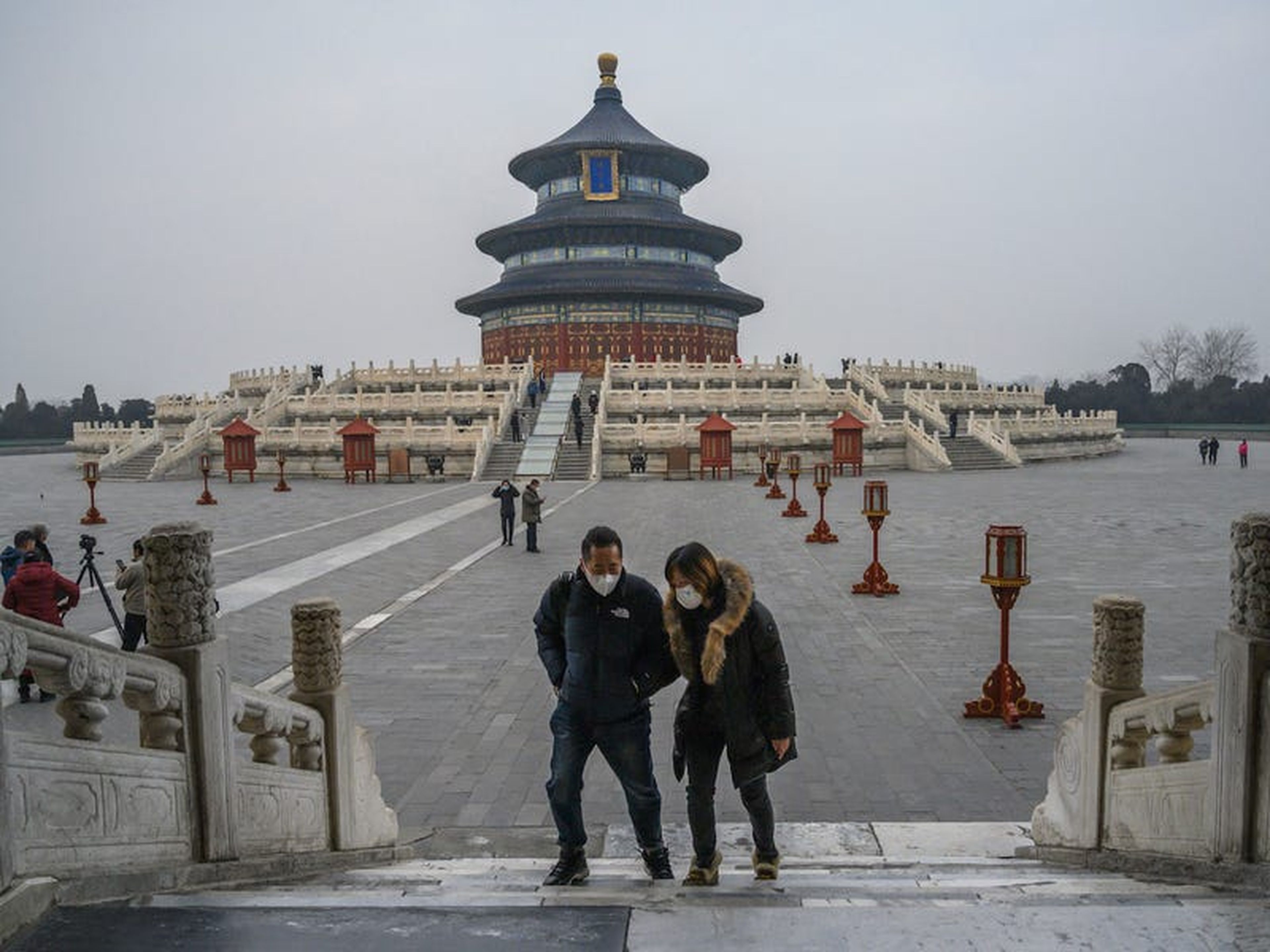 Visitantes llevando mascarillas en el Templo del Cielo el 27 de enero.