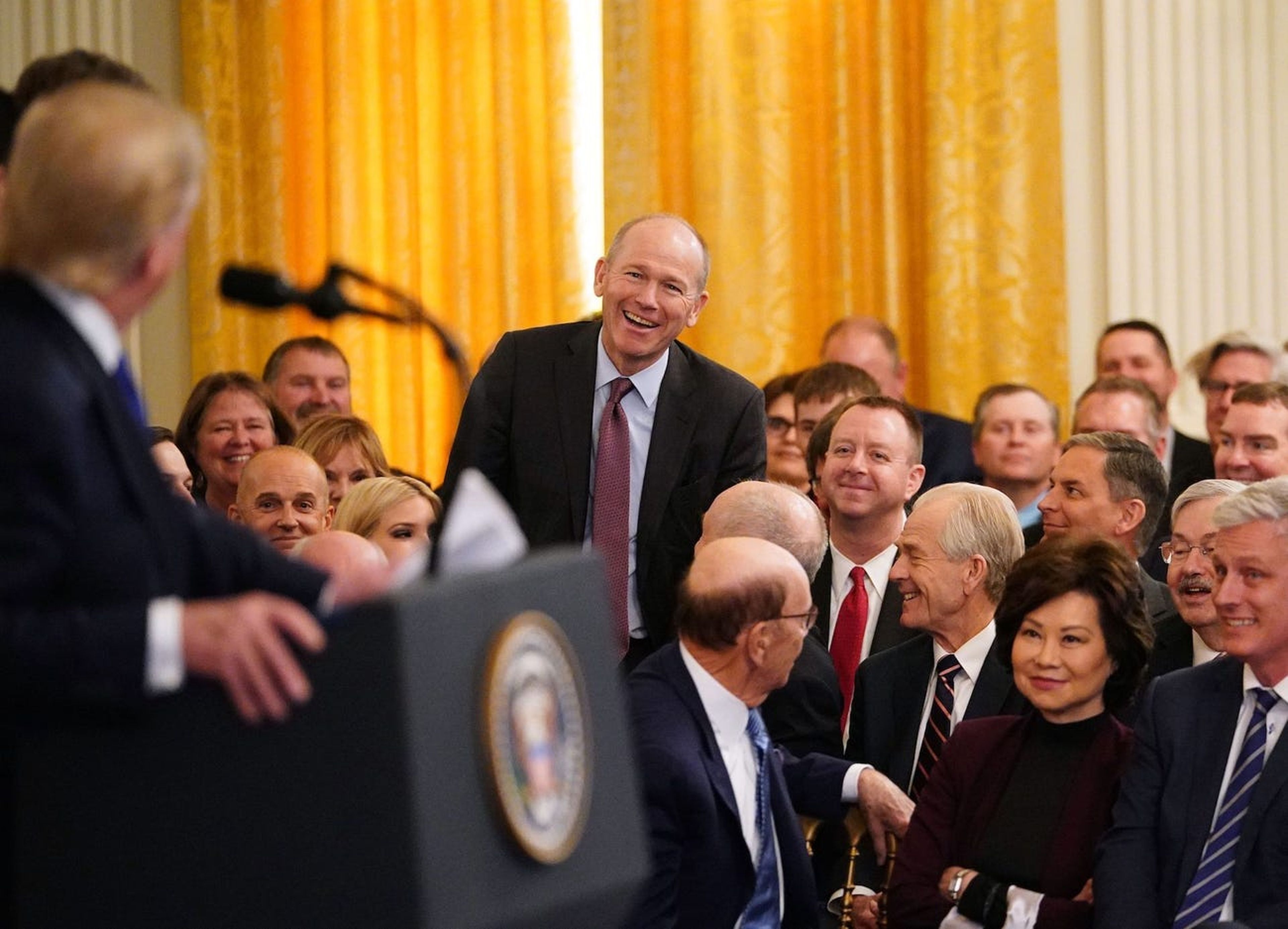 El CEO de Boeing Dave Calhoun en una ceremonia en la Casa Blanca en enero de 2020.