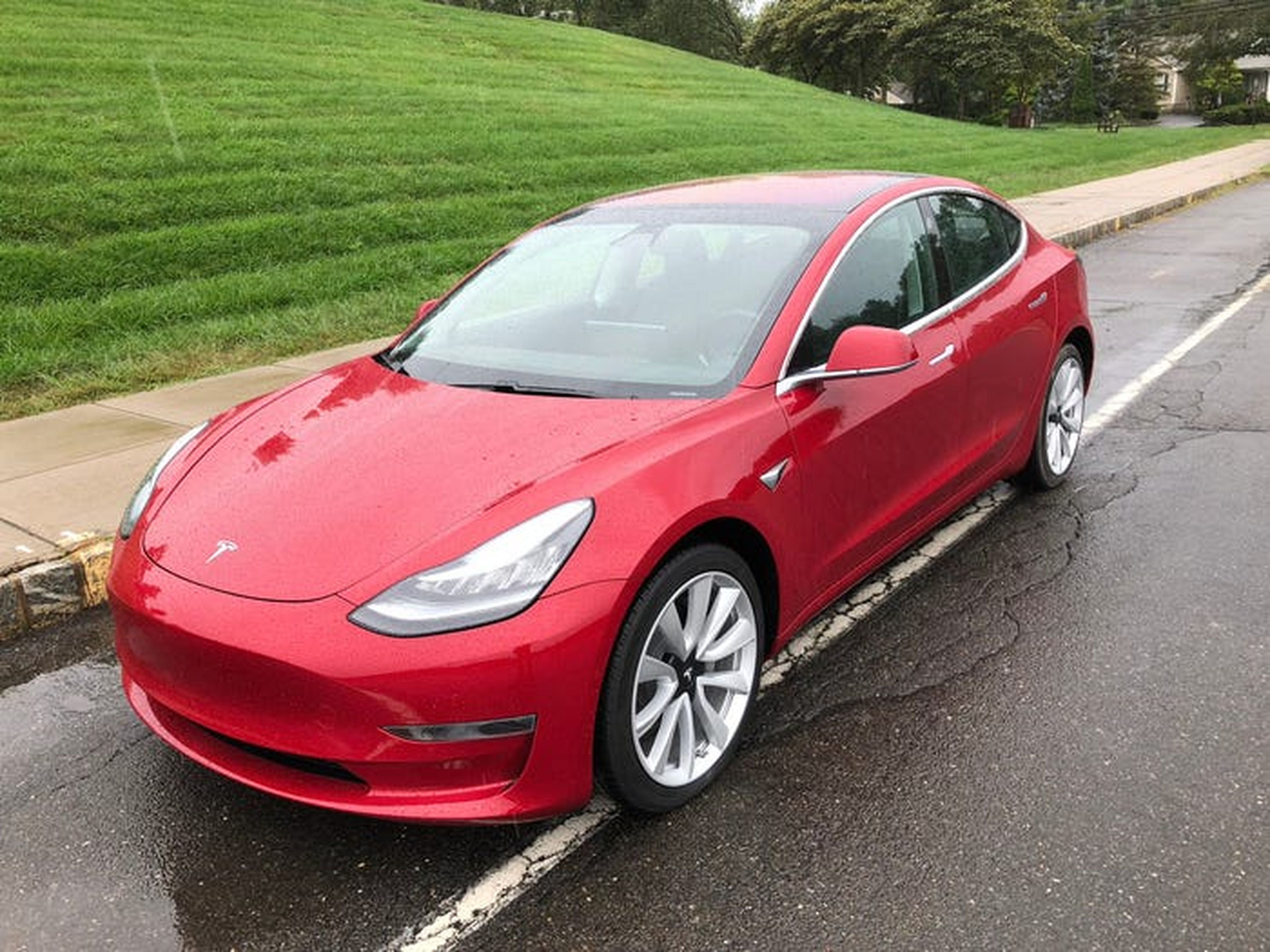 Un Tesla Model 3.