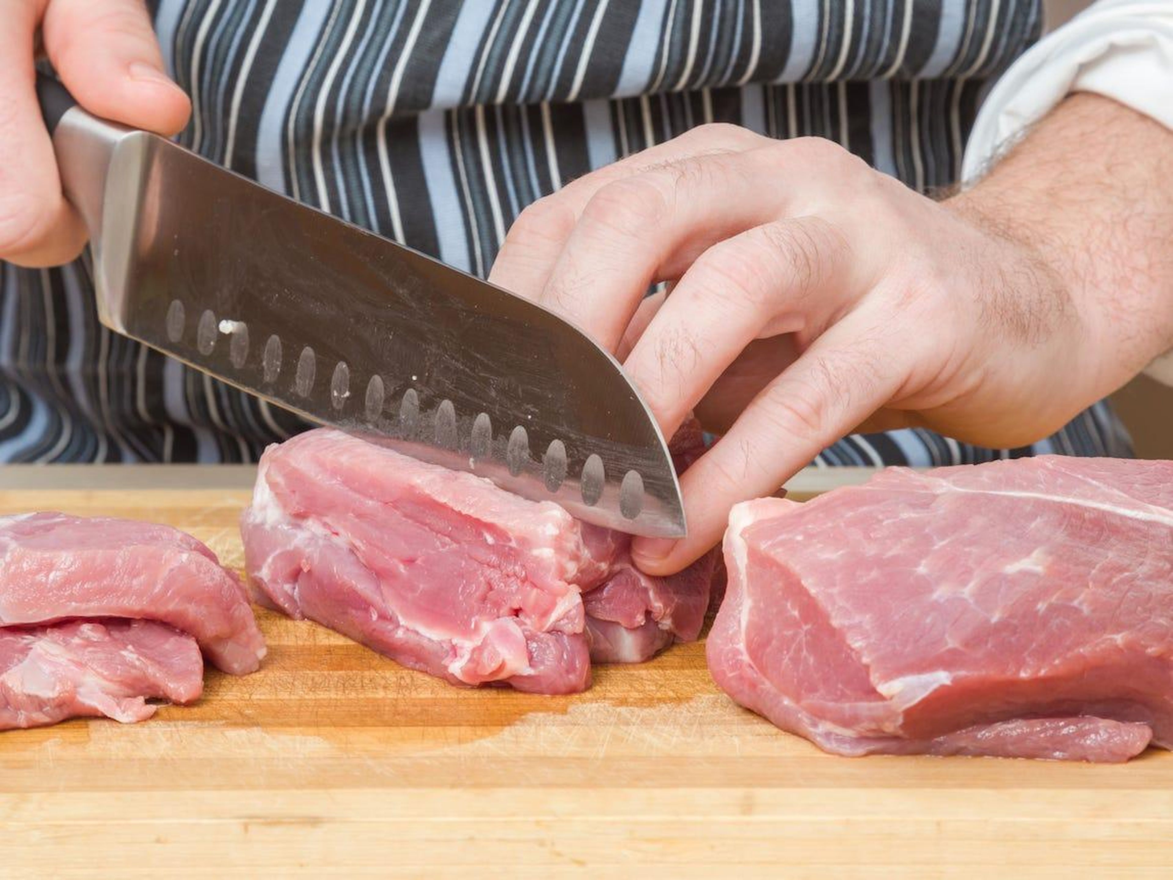 Cortar la fibra puede hacer que la carne sea difícil de comer.