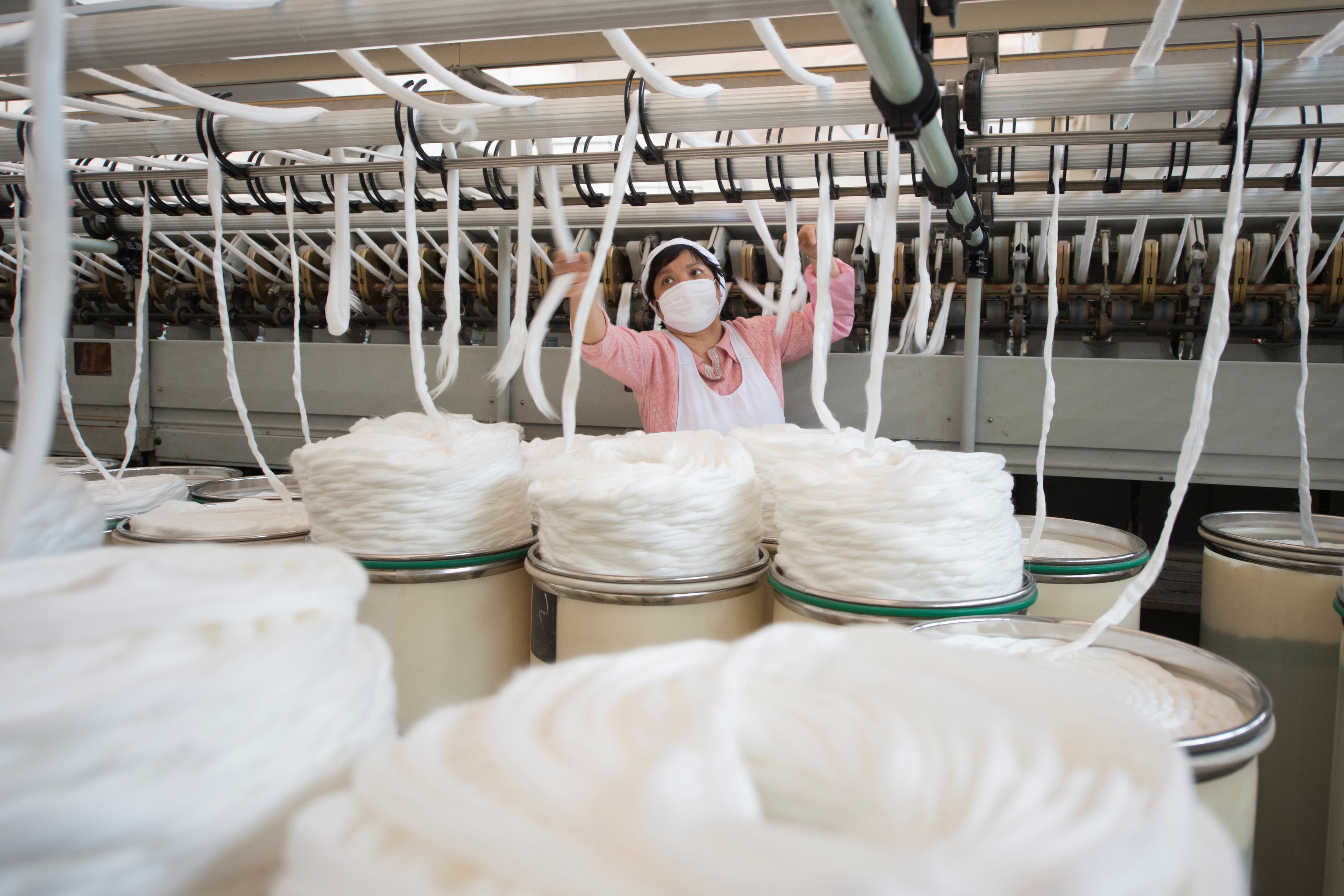 En la imagen, una fábrica textil en China.