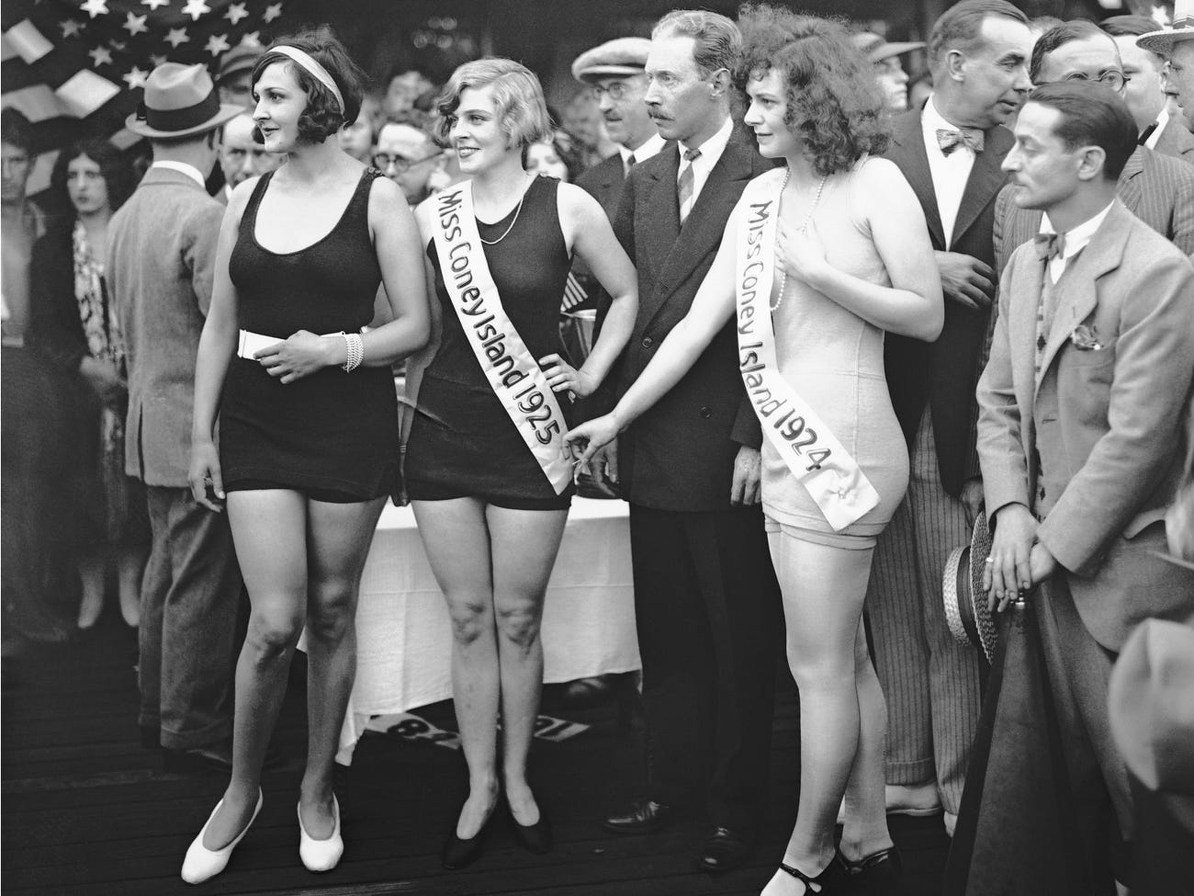 Mujeres en el concurso Miss Coney Island en 1924.