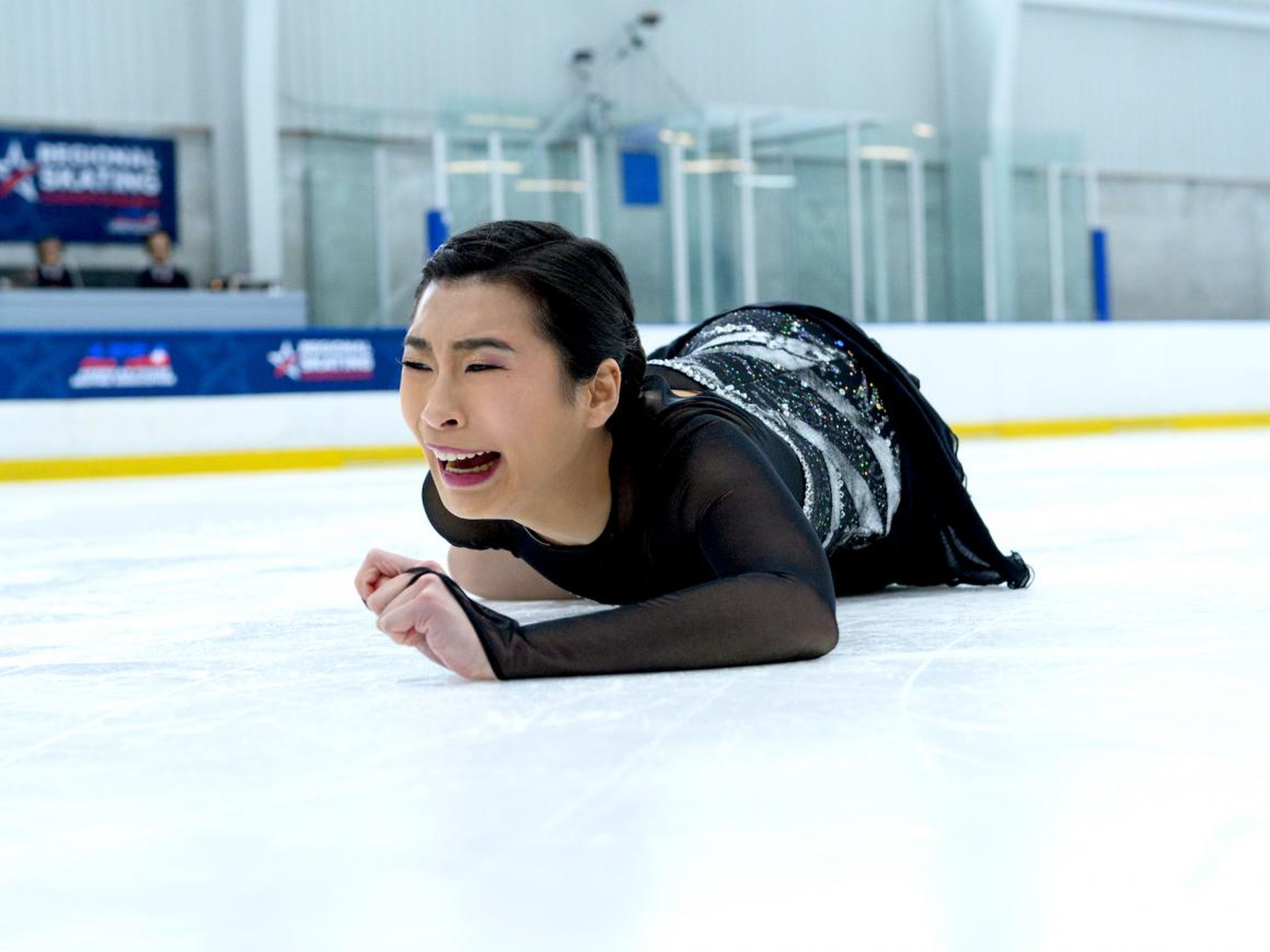 Amanda Zhou ha protagonizado el drama de patinaje artístico de Netflix 'Spinning Out'.