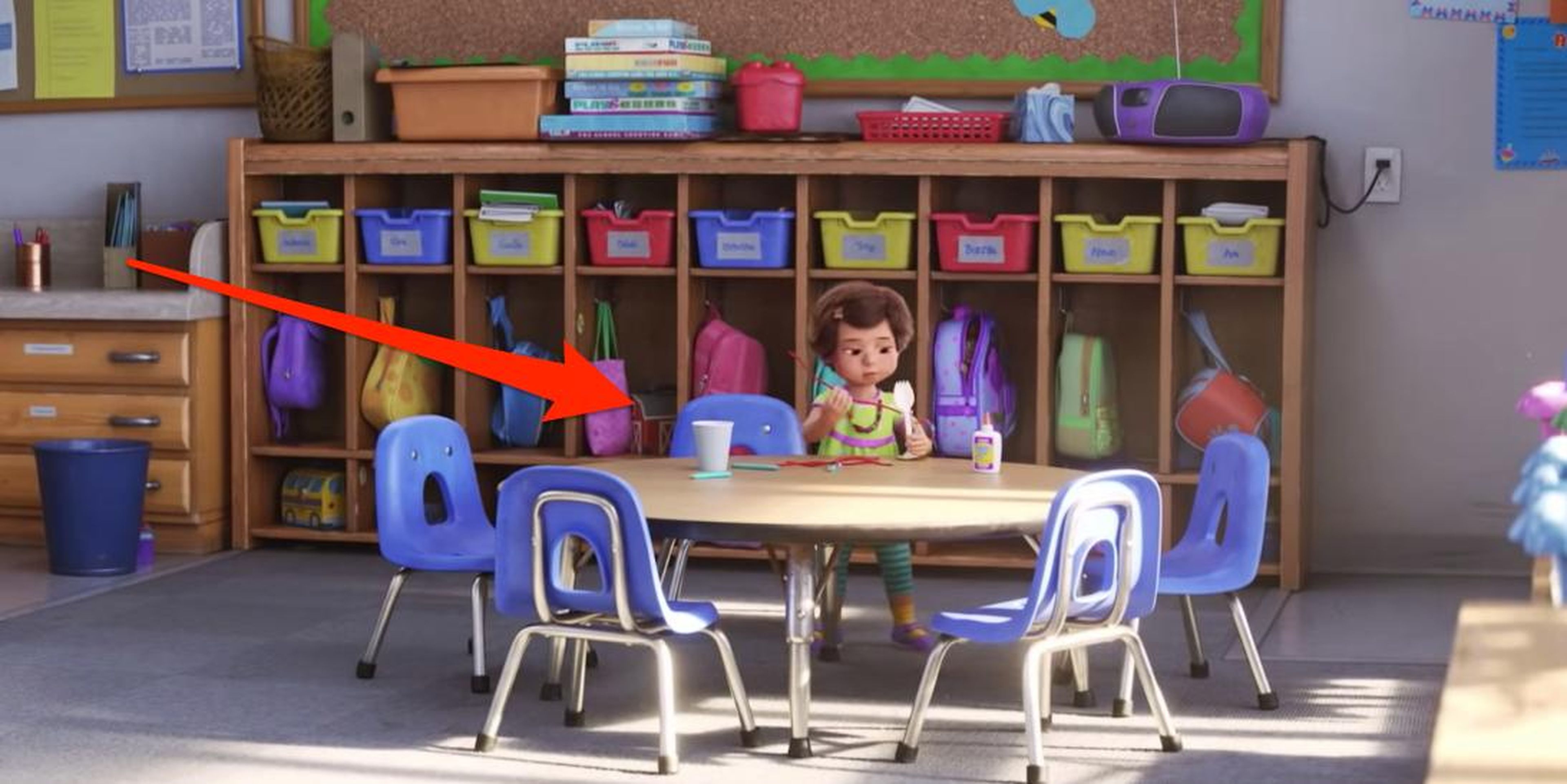 "Toy Story 4" tiene muchos guiños y referencias a otras películas de Pixar como "Toy Barn" de Al."Toy Story 4" tiene muchos guiños y referencias a otras películas de Pixar como "Toy Barn" de Al.