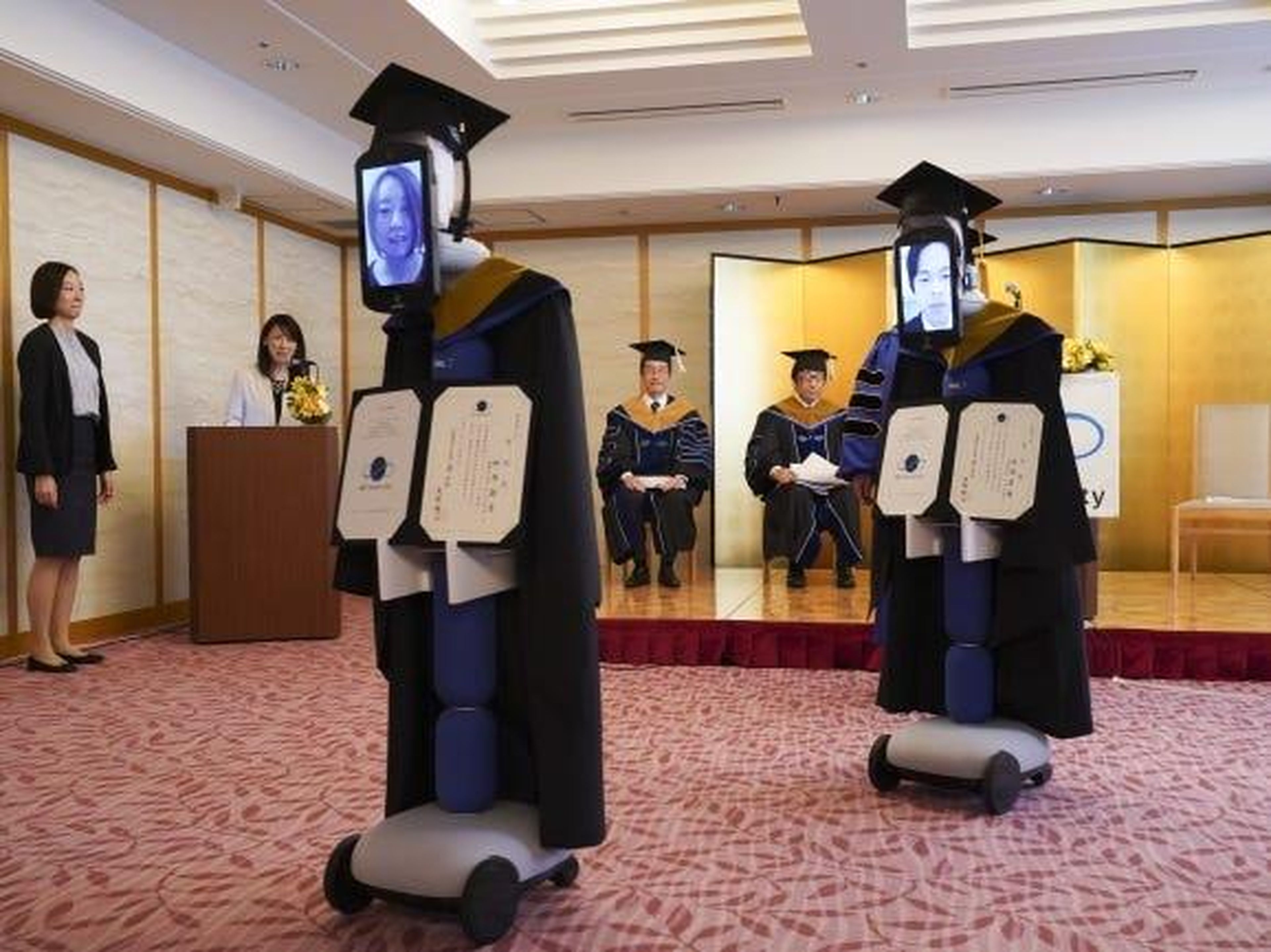 Graduación virtual BBT, Japón.