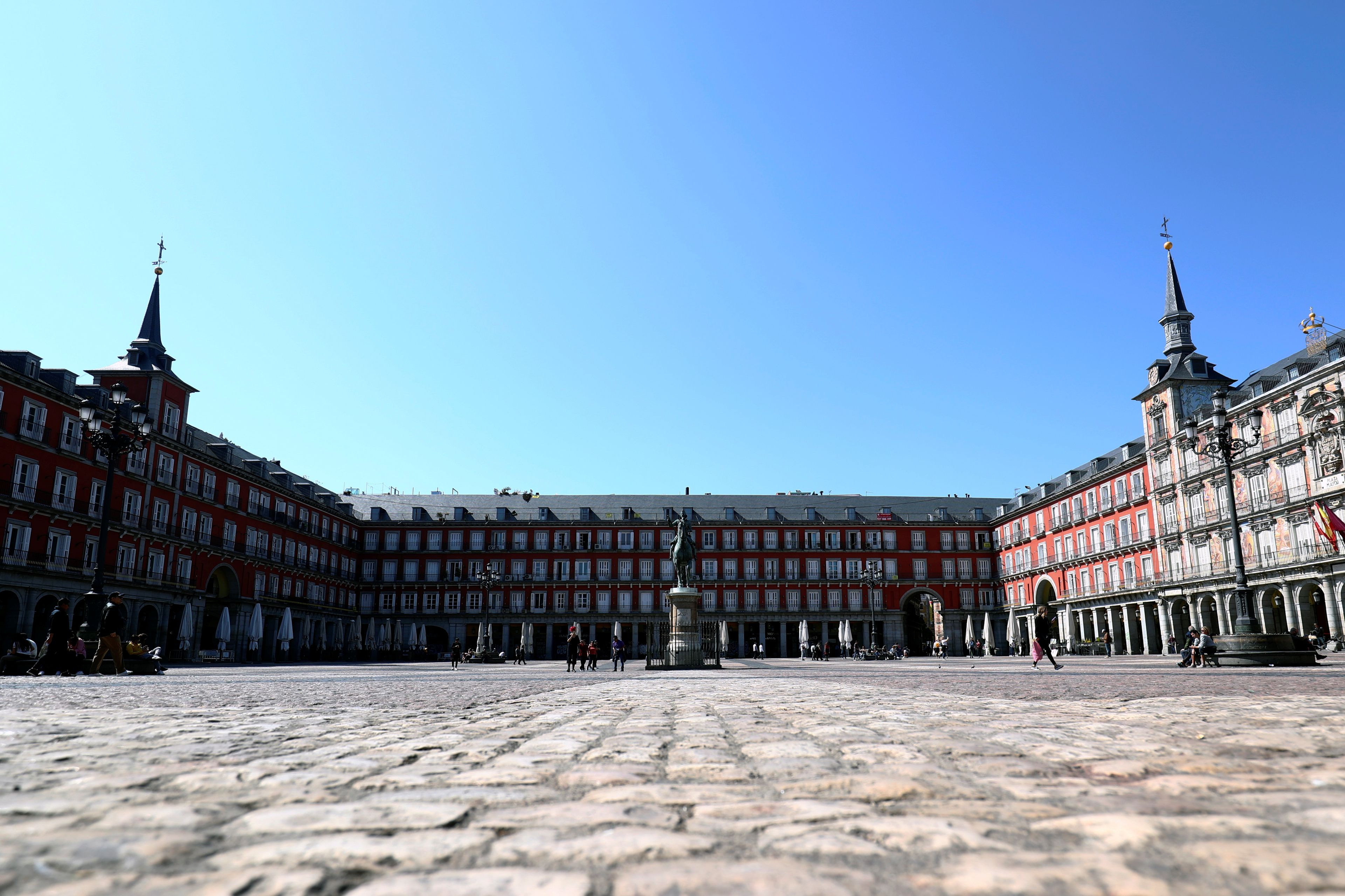 Plaza Mayor de Madrid durante el confinamiento por el coronavirus