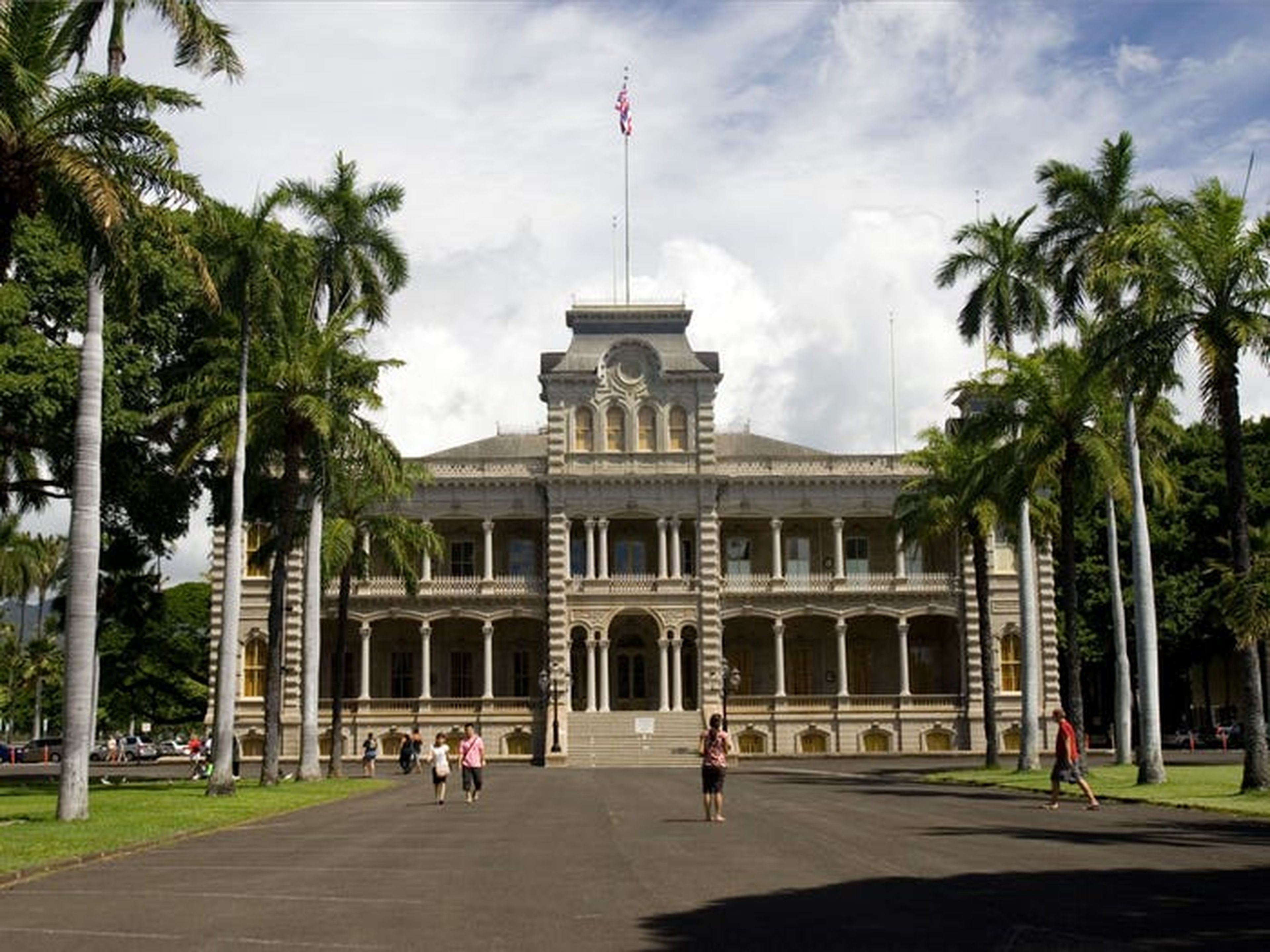 El Palacio Iolani está en Honolulu, Hawaii.