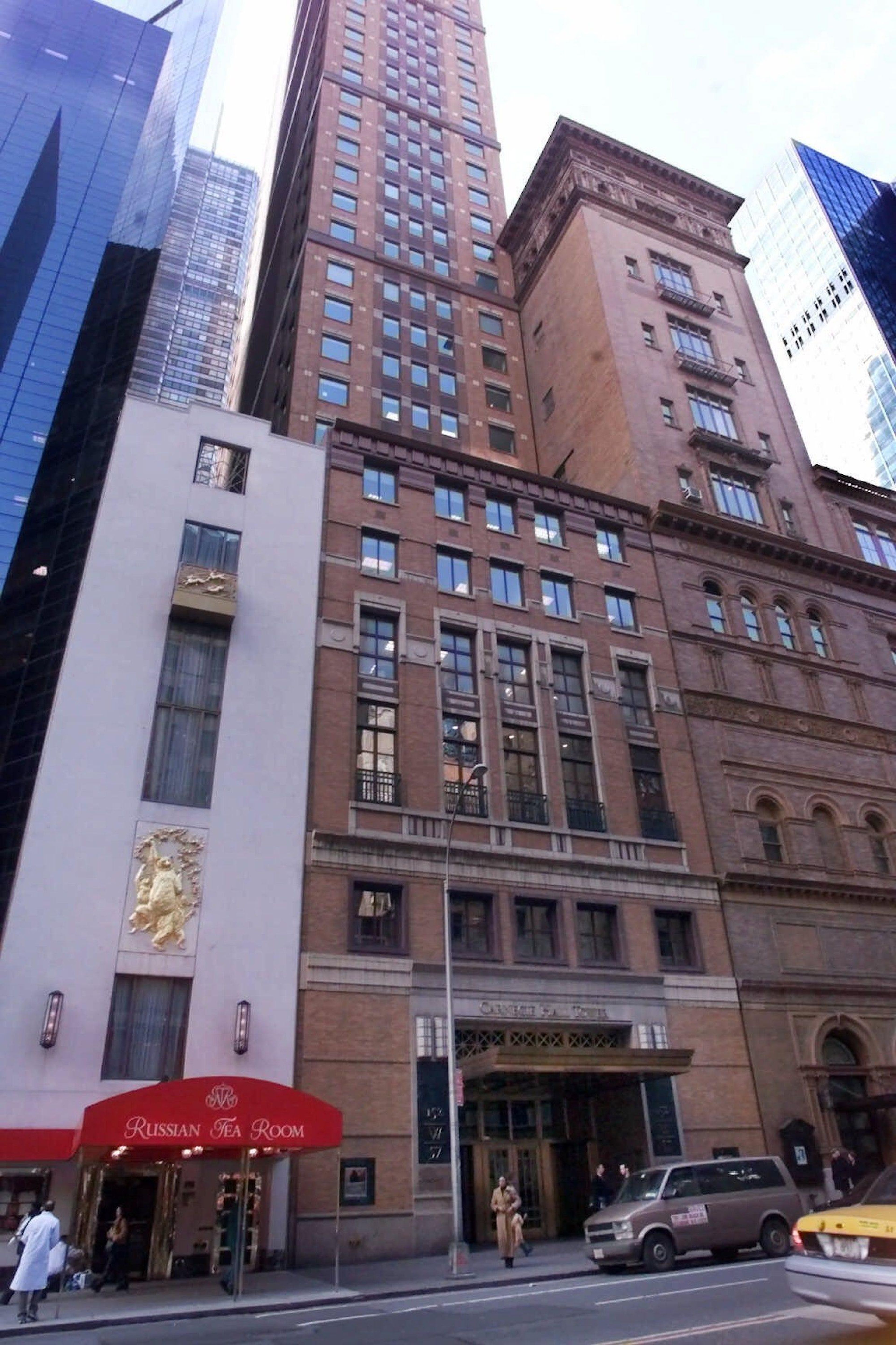 El bufete de abogados de Grubman Shire Meiselas & Sacks tiene oficinas en el Carnegie Hall del centro de Manhattan.