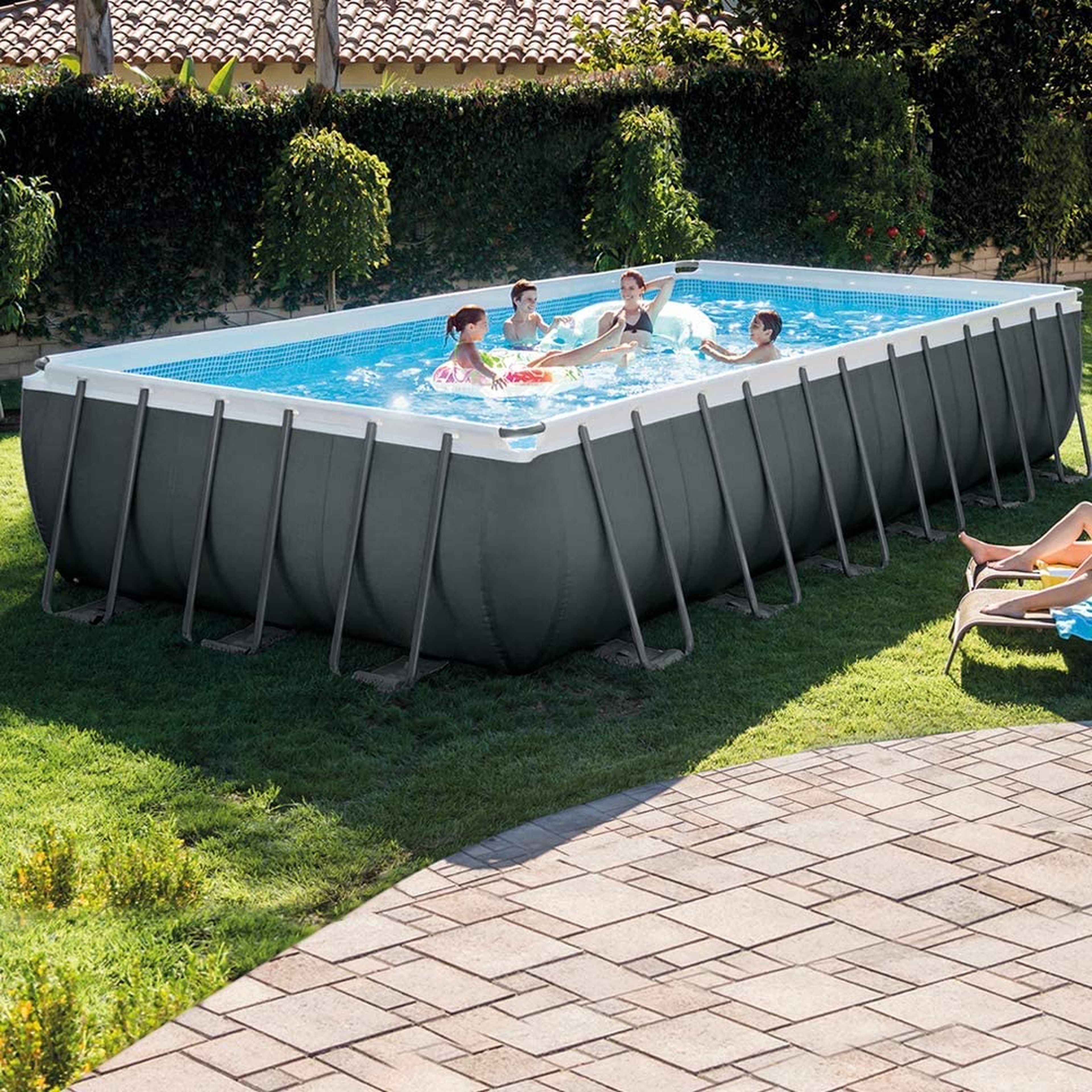 Descubre las mejores piscinas hinchables para instalar en el jardín o en la  terraza