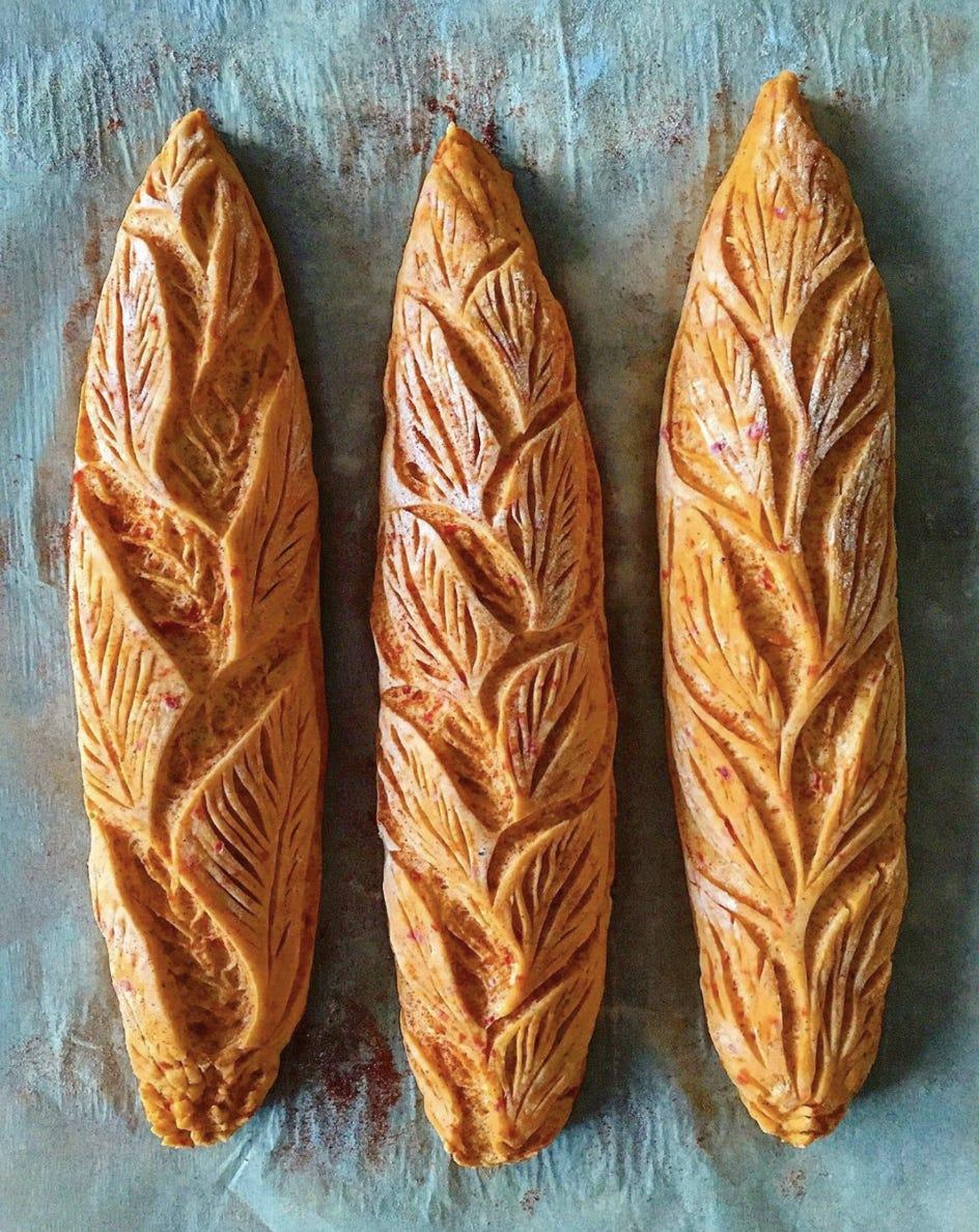 Page a menudo improvisa los diseños que hace en sus panes.