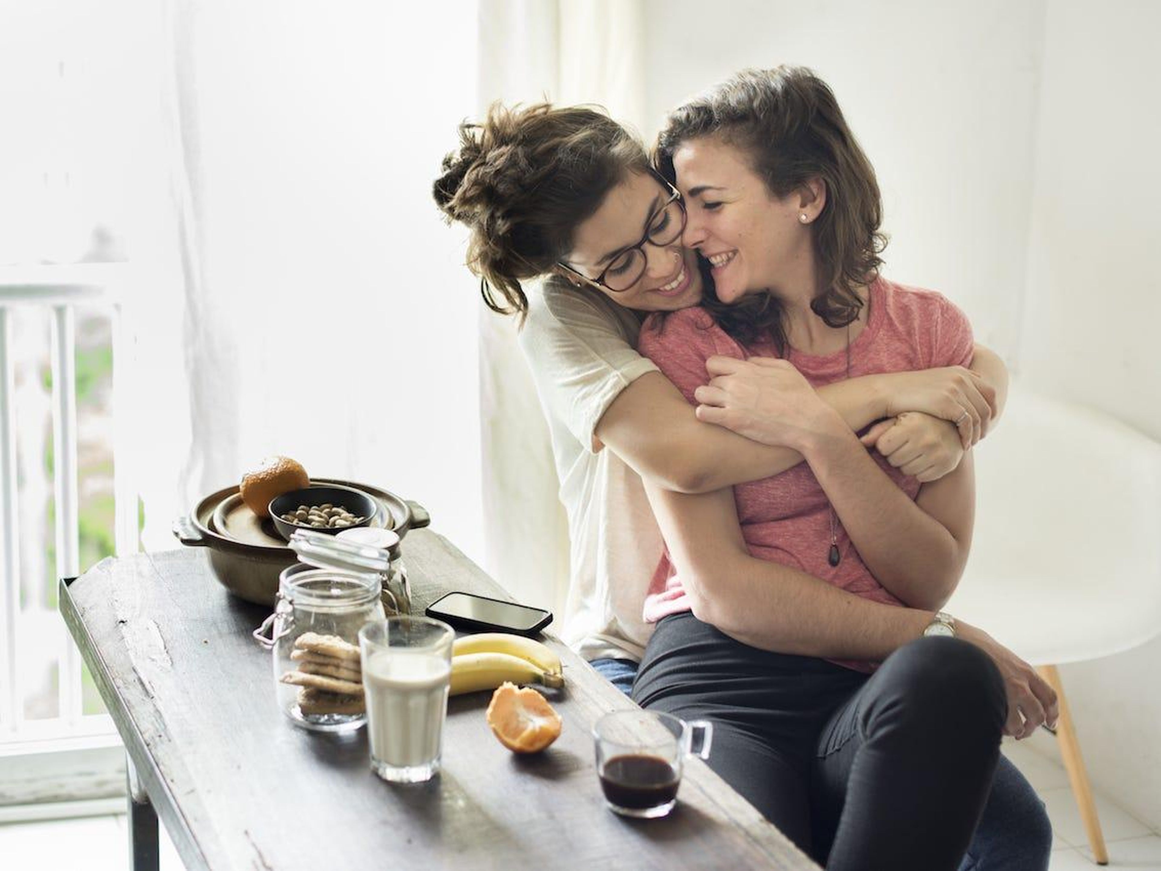 25 cosas que puedes hacer con tu pareja durante la cuarentena | Business  Insider España