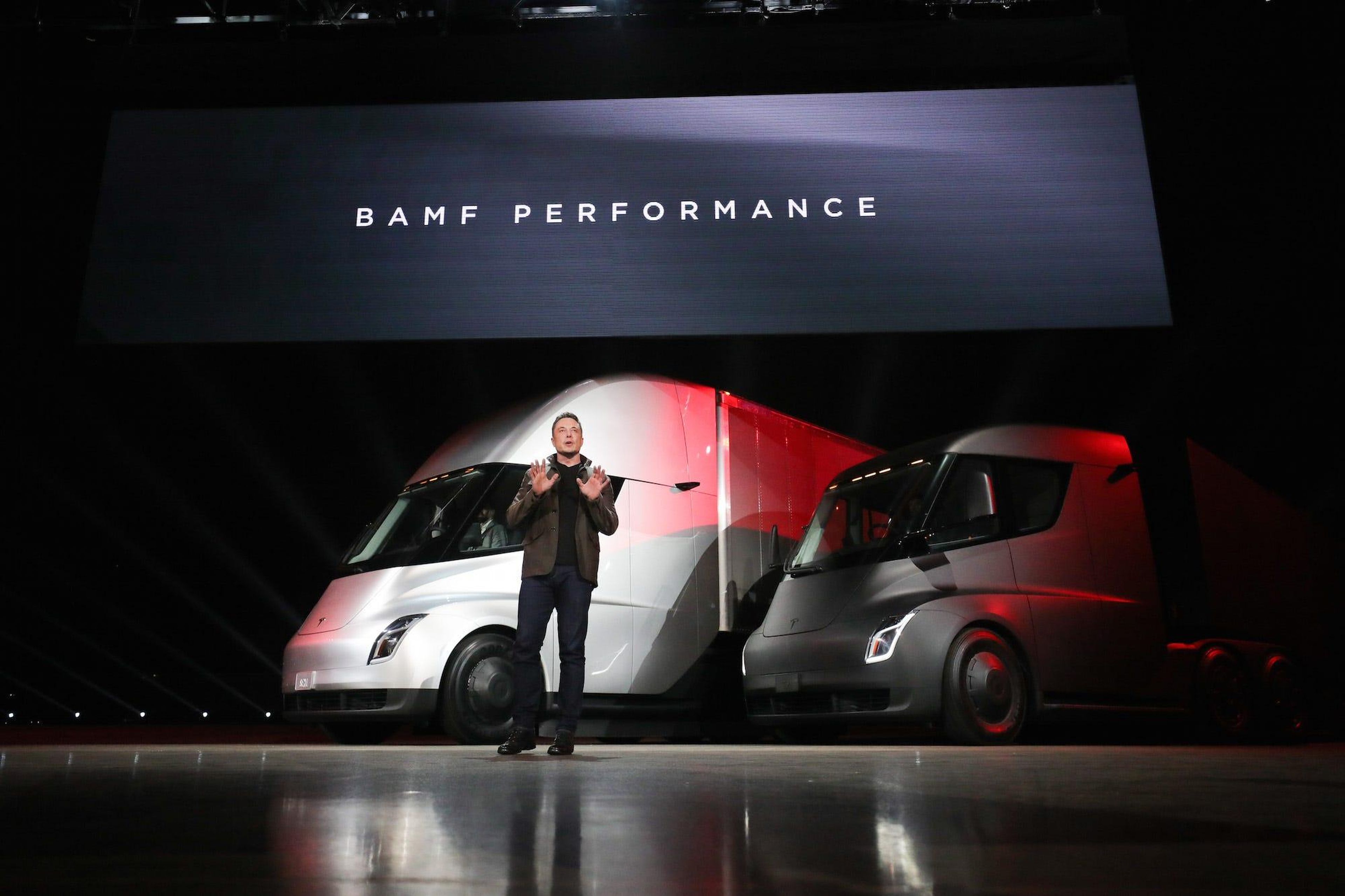 Elon Musk presenta el Tesla Semi.