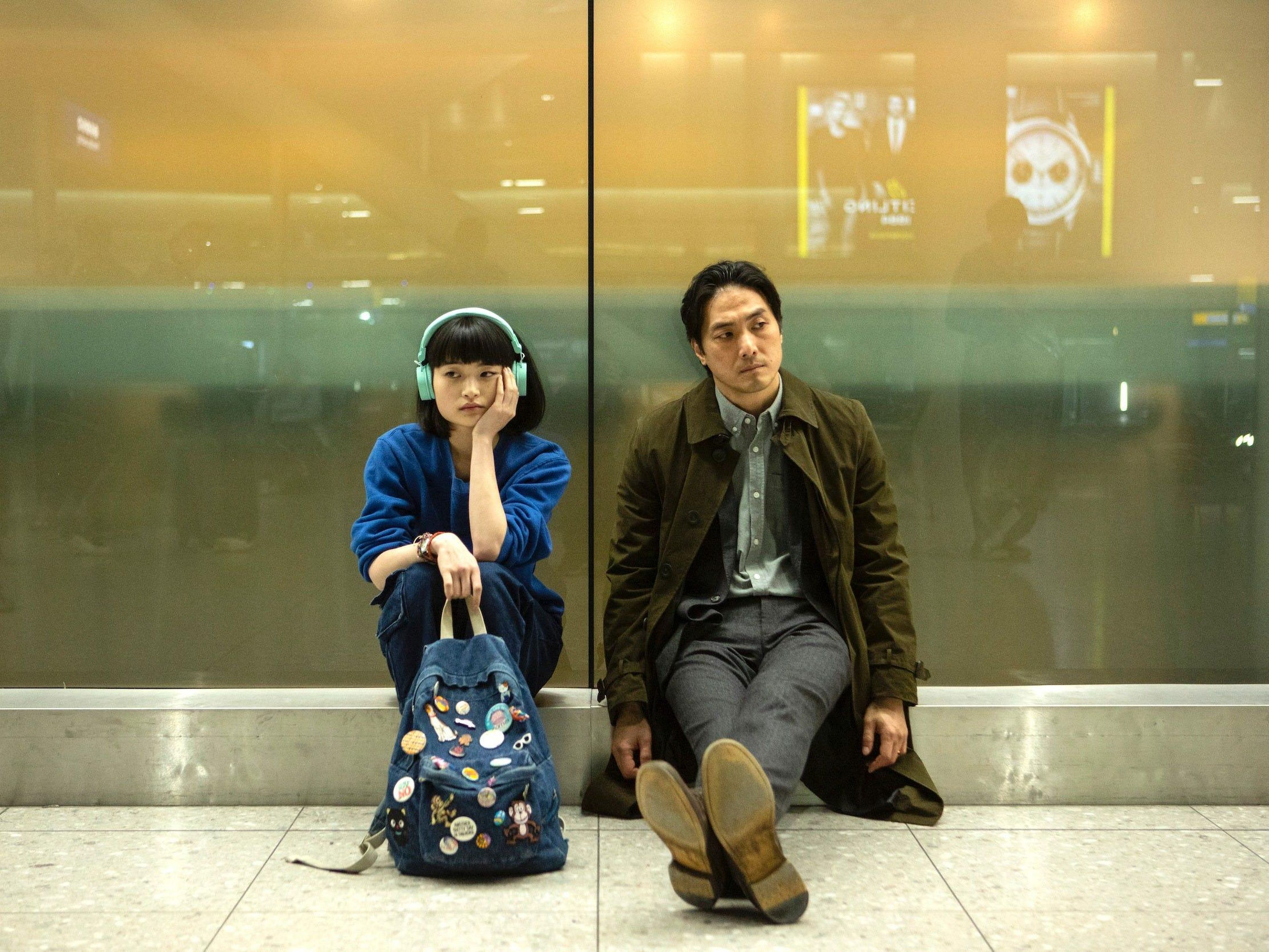 Aoi Okuyama y Takehiro Hira cost en 'Giri/Haji'.
