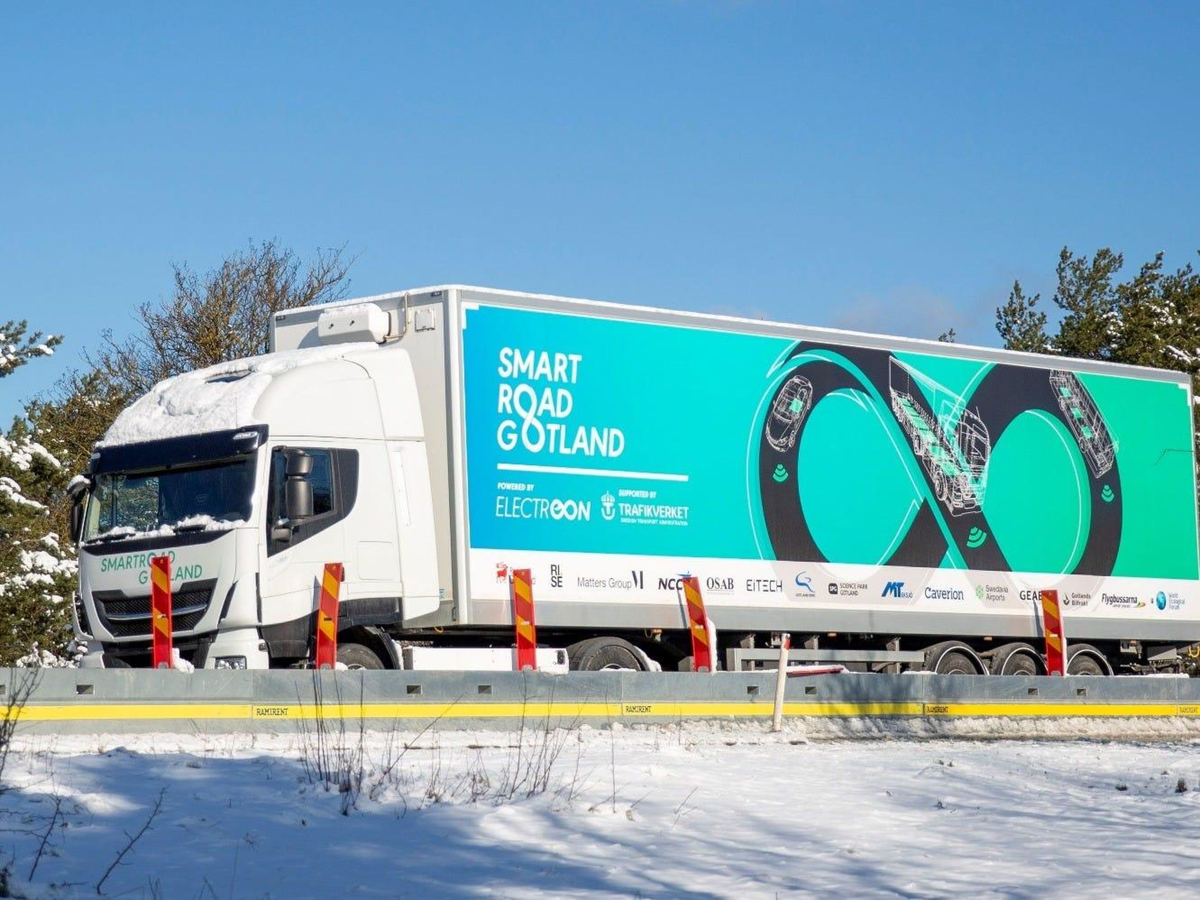 En 2019, Electreon probó con éxito un camión eléctrico en Suecia.