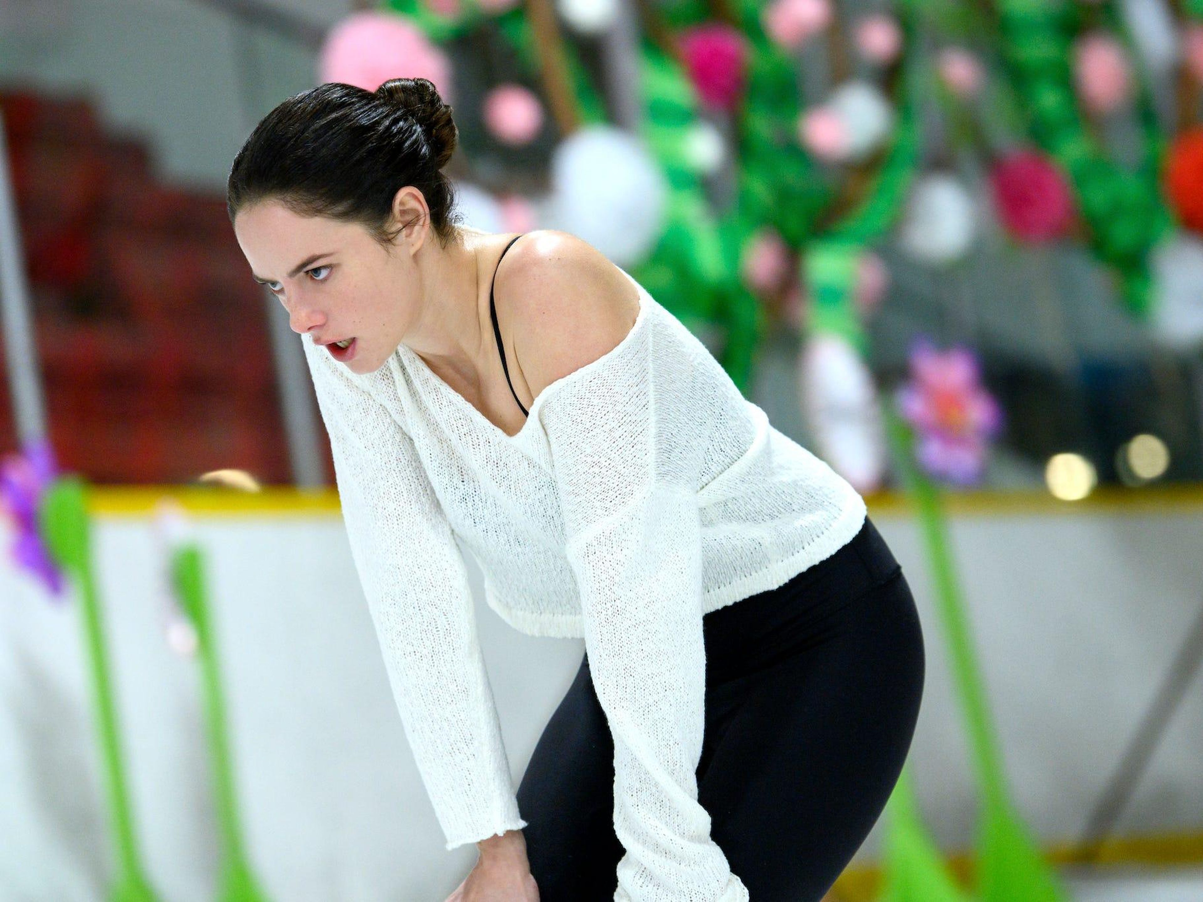 Kaya Scodelario protagoniza la serie dramática de Netflix "Spinning Out".