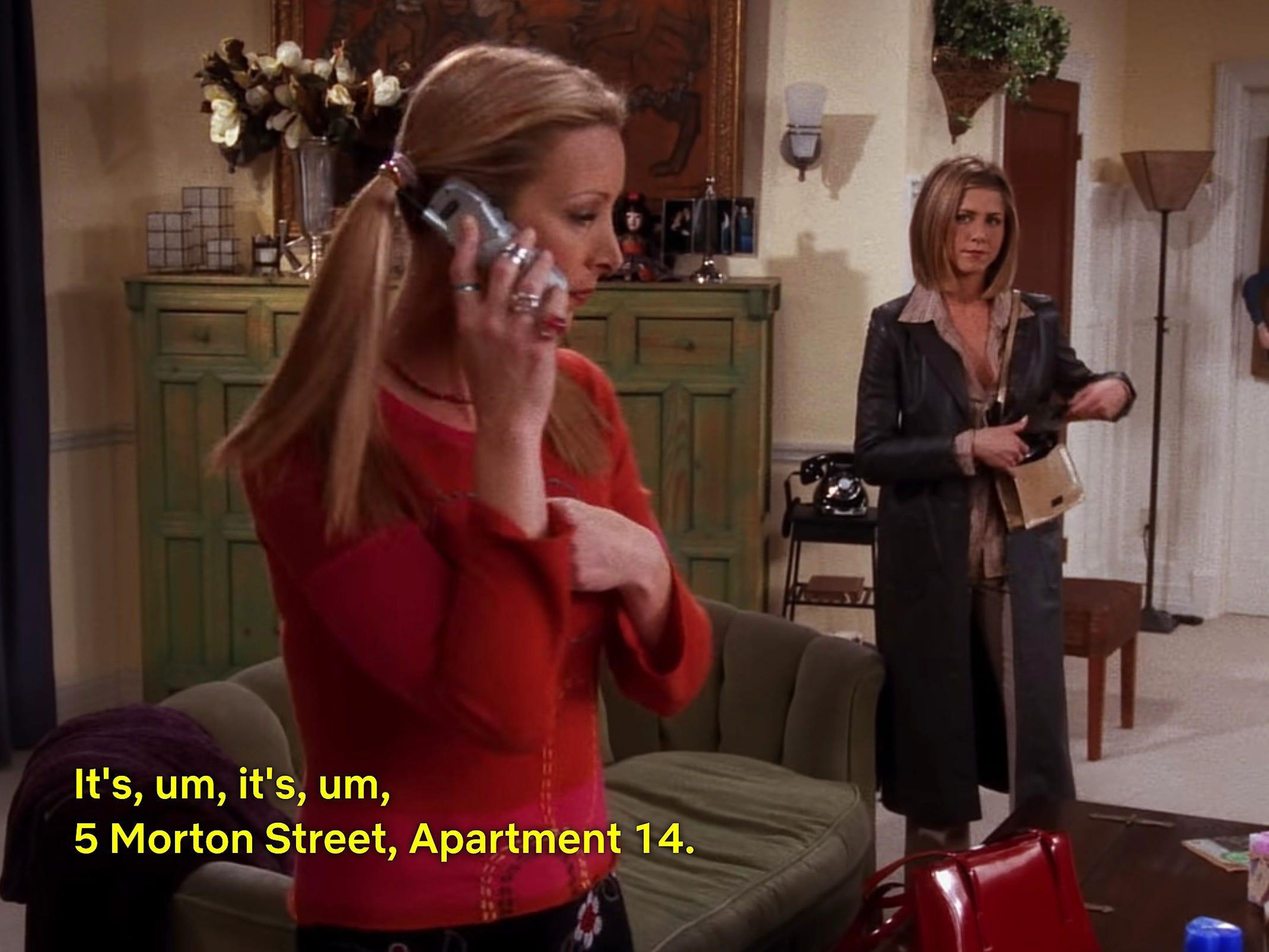 Phoebe revela su dirección en 'El del nuevo cerebro de Joey'.