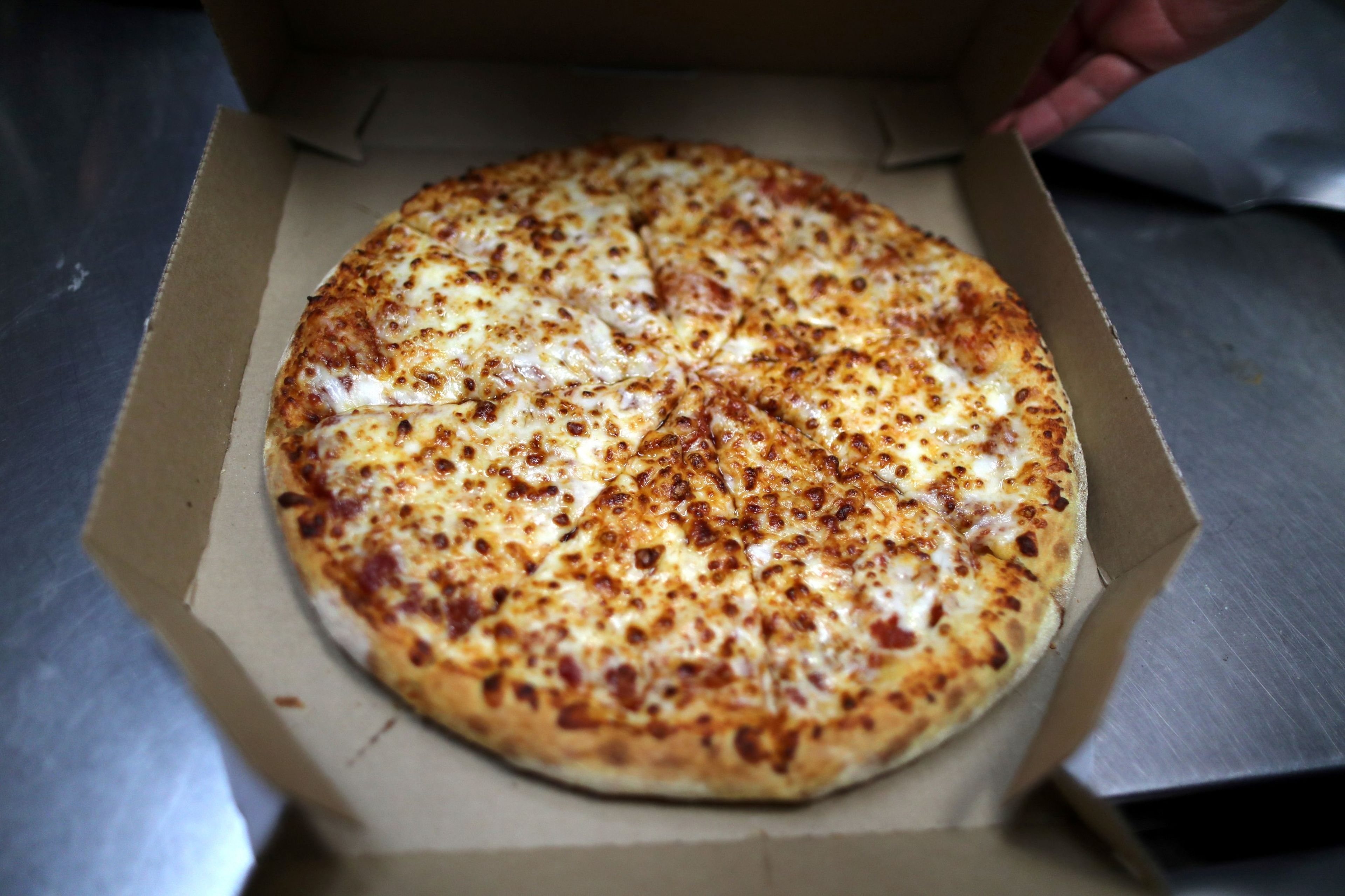 Una pizza de Domino's Pizza