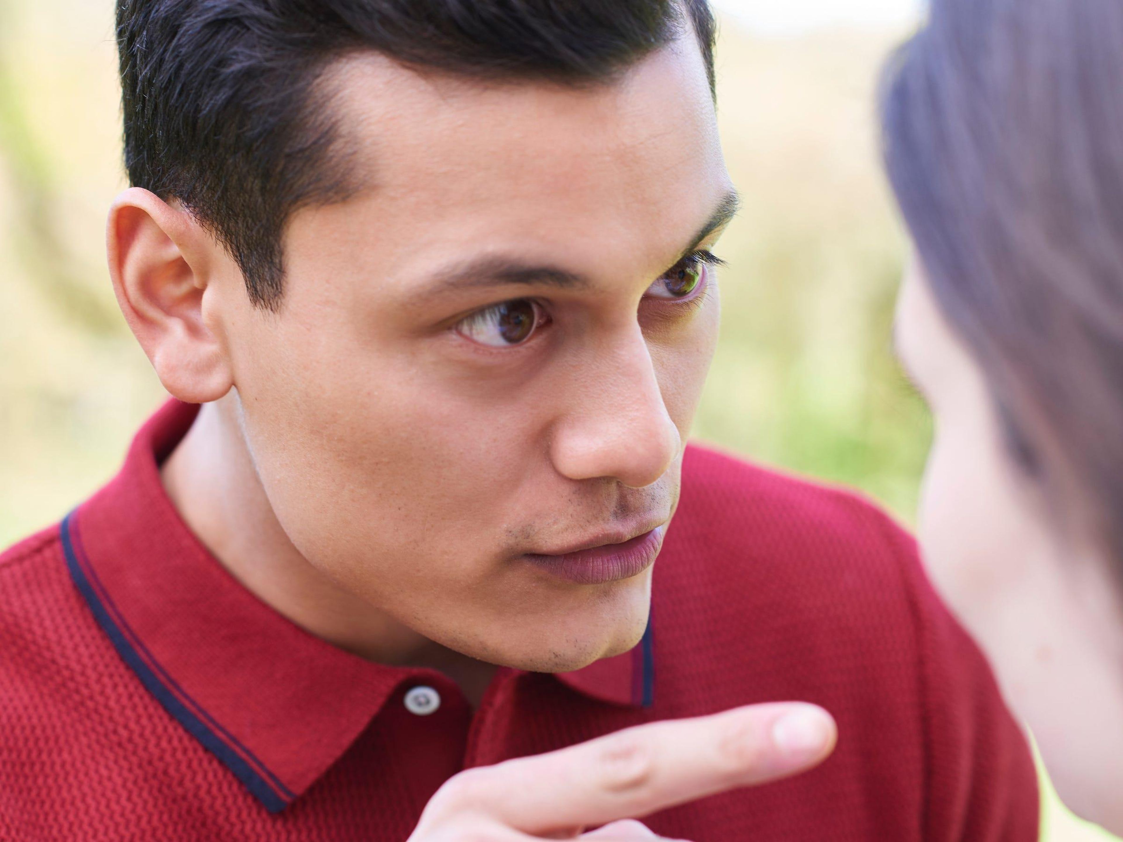 6 signs that you might be dating a psychopath, according to an expert