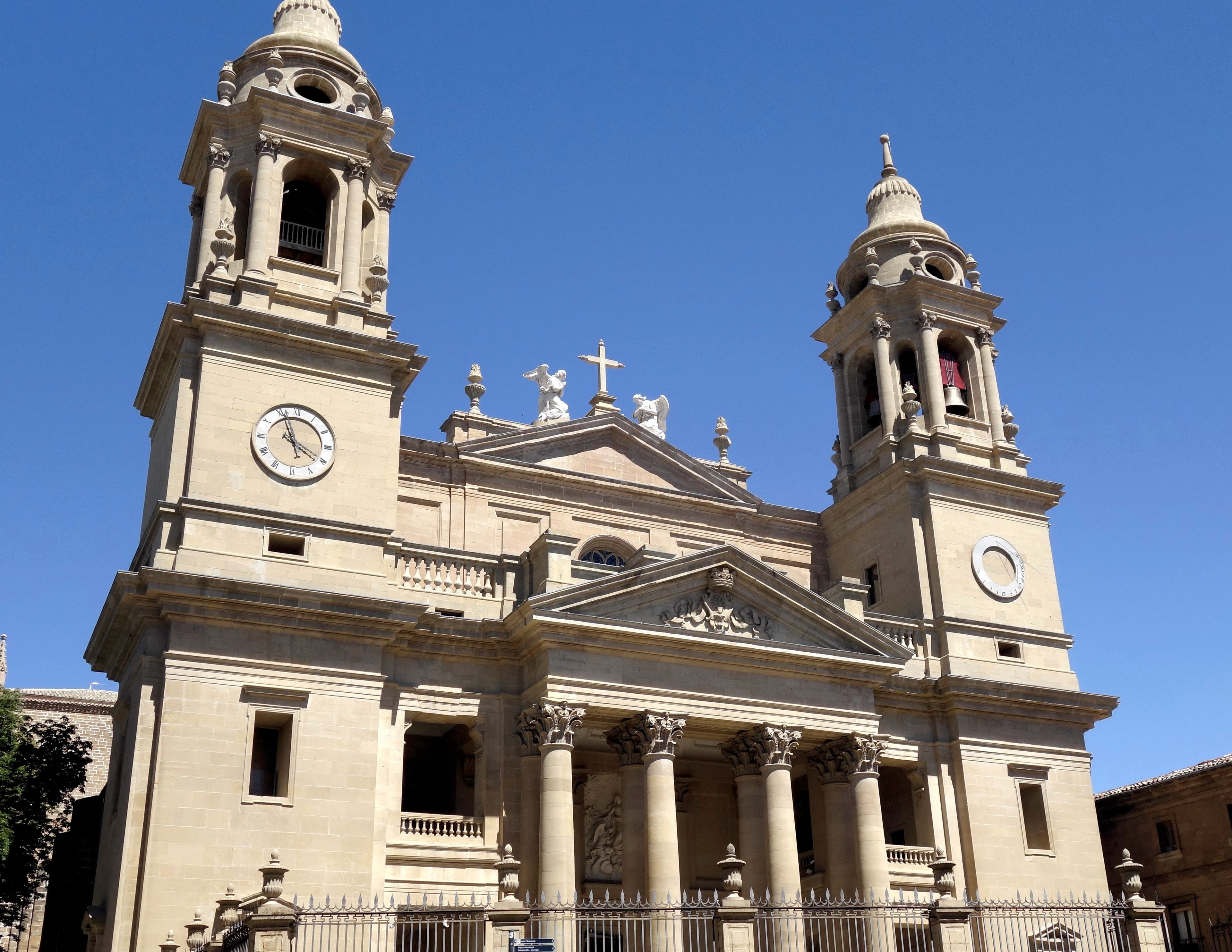 Catedral de Pamplona, la ciudad con mayor calidad de vida de España. 