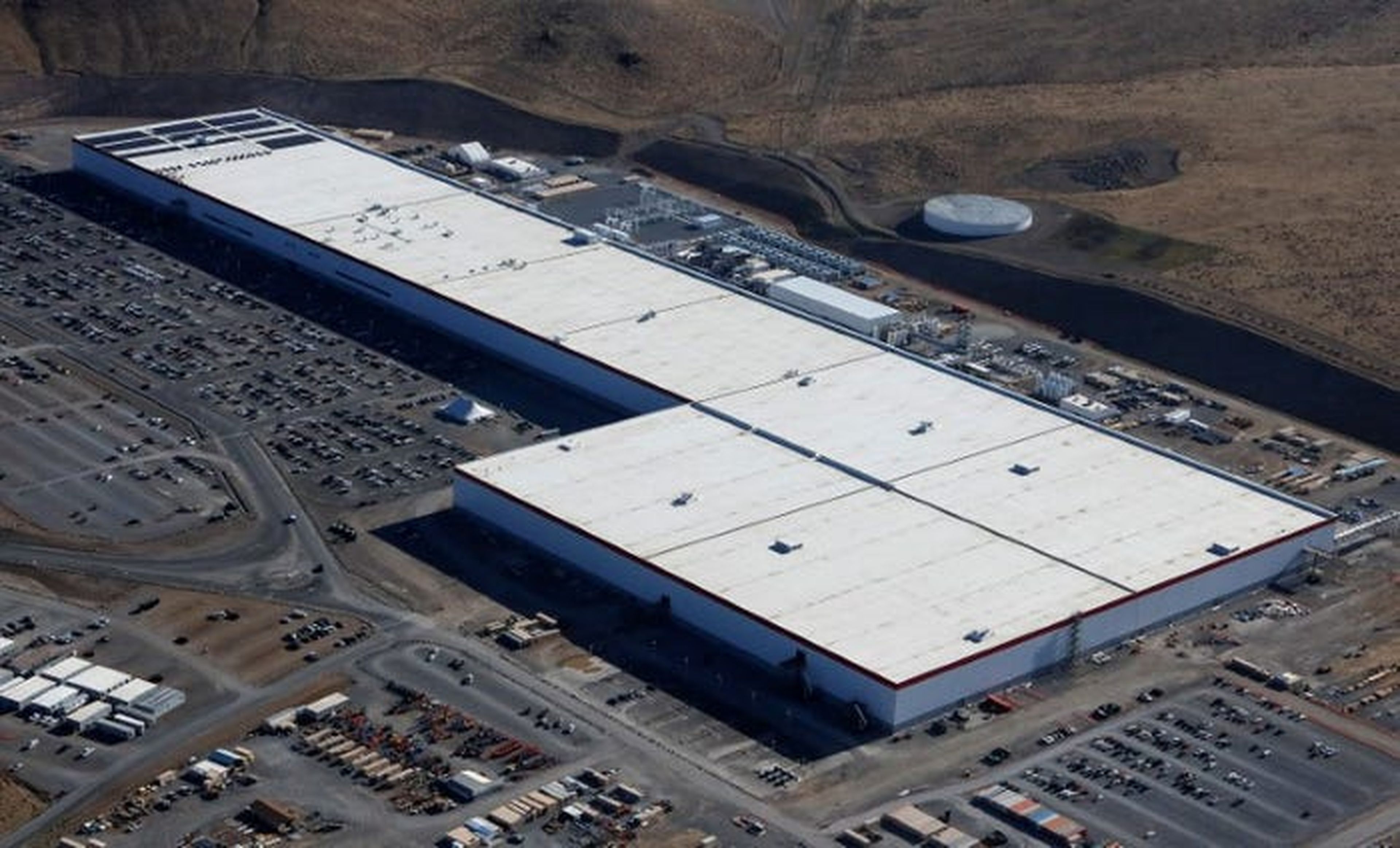 Vista aérea de la Gigafactory de Tesla cerca de Sparks, Nevada.