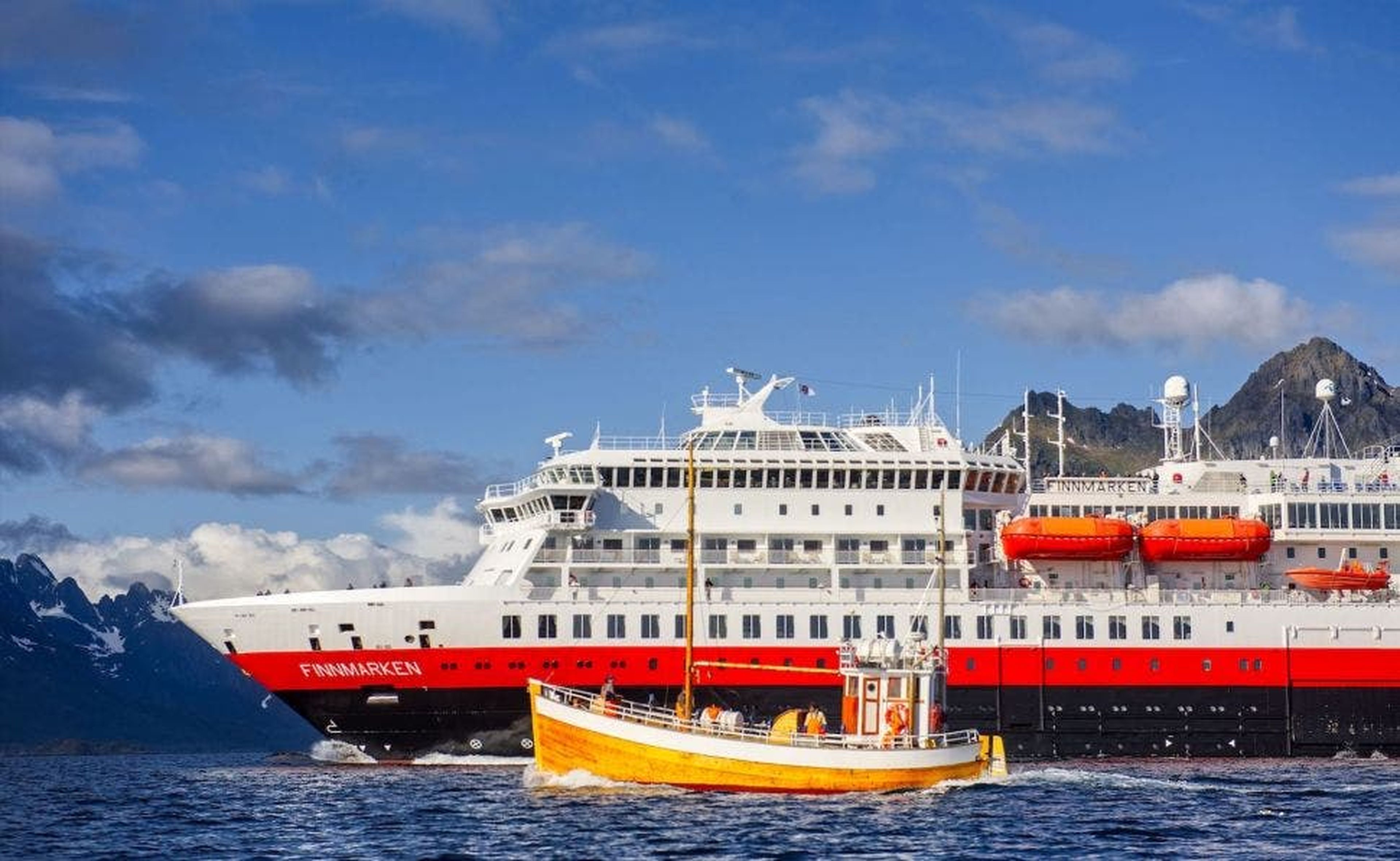 Hurtigruten es la primera compañía de cruceros oceánicos en retomar la actividad