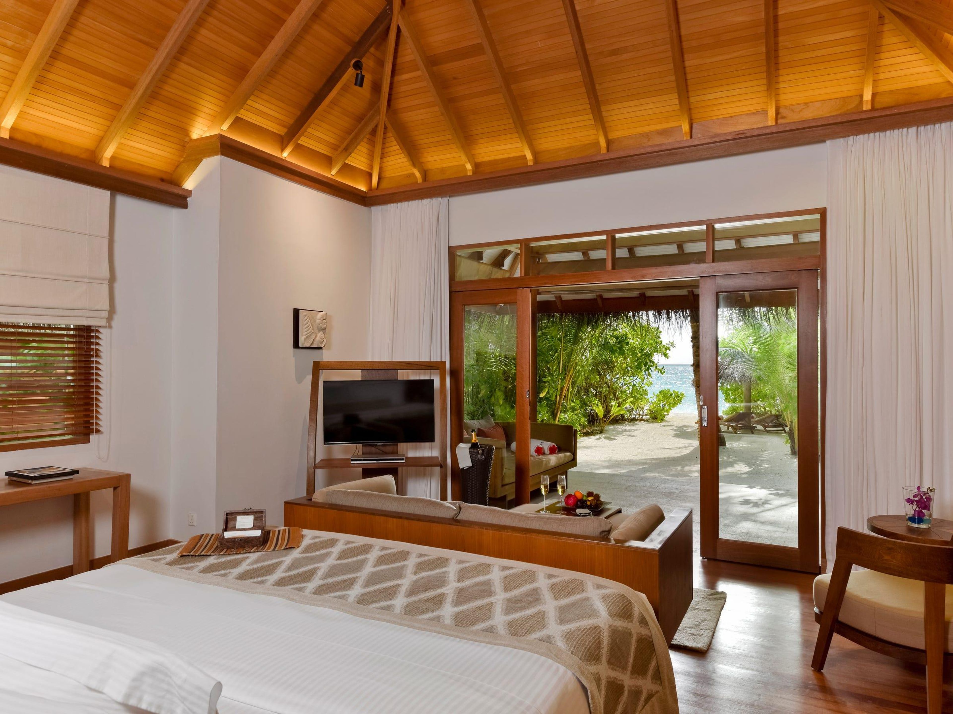 Baros has 24 Deluxe Villas, which offer 958 square feet of living space and open-air bathrooms.