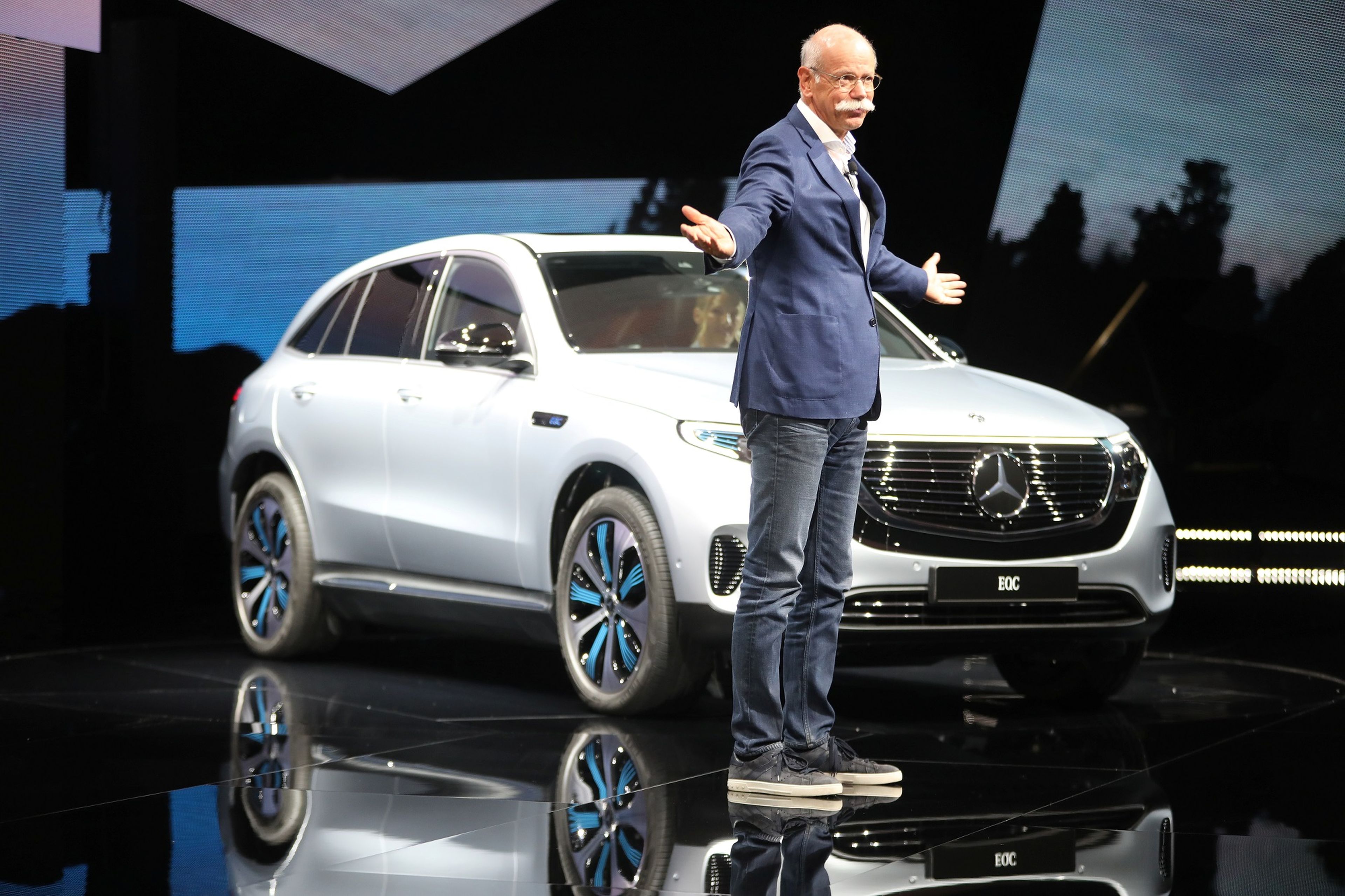 Dieter Zetsche, CEO de Daimler AG y Jefe de Mercedes-Benz Cars, durante una presentación del Mercedes EQC, nuevo SUV eléctrico