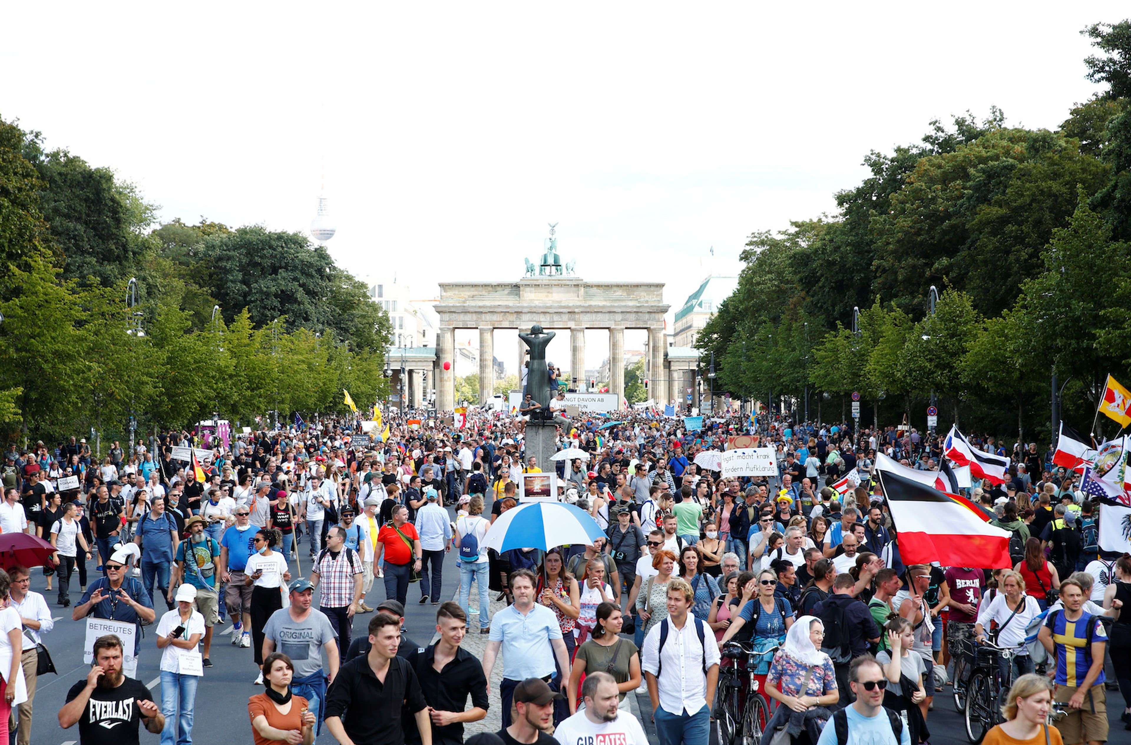 Manifestación contra las restricciones de COVID-19 del Gobierno alemán en Berlín.
