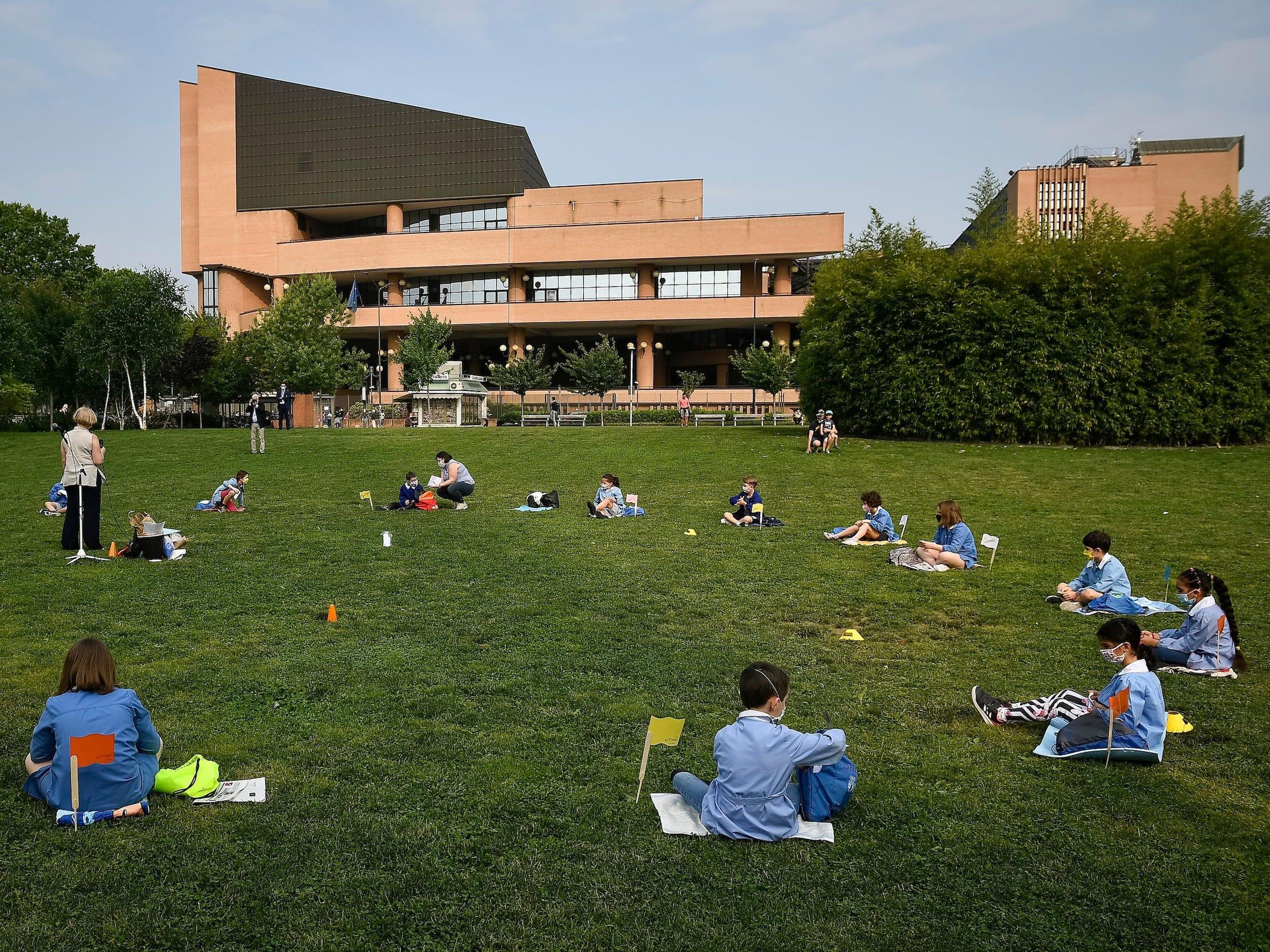 An example of an outdoor class in Turin, Italy, in June 2020.