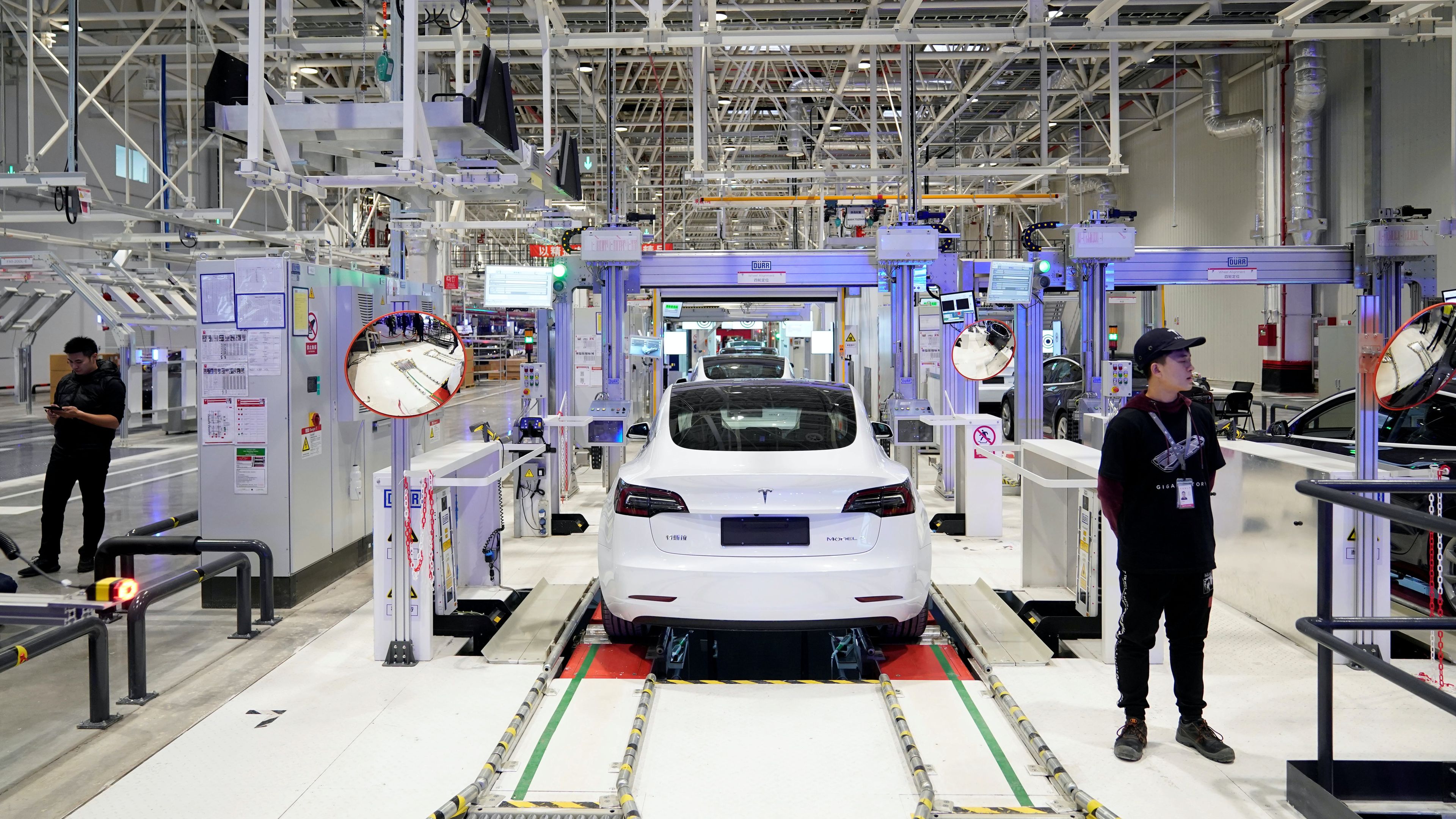 Tesla Model 3, fabricándose en China.