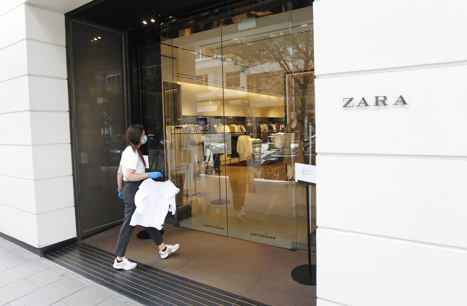 Cómo trabajar en Zara ofertas de empleo, condiciones y requisitos