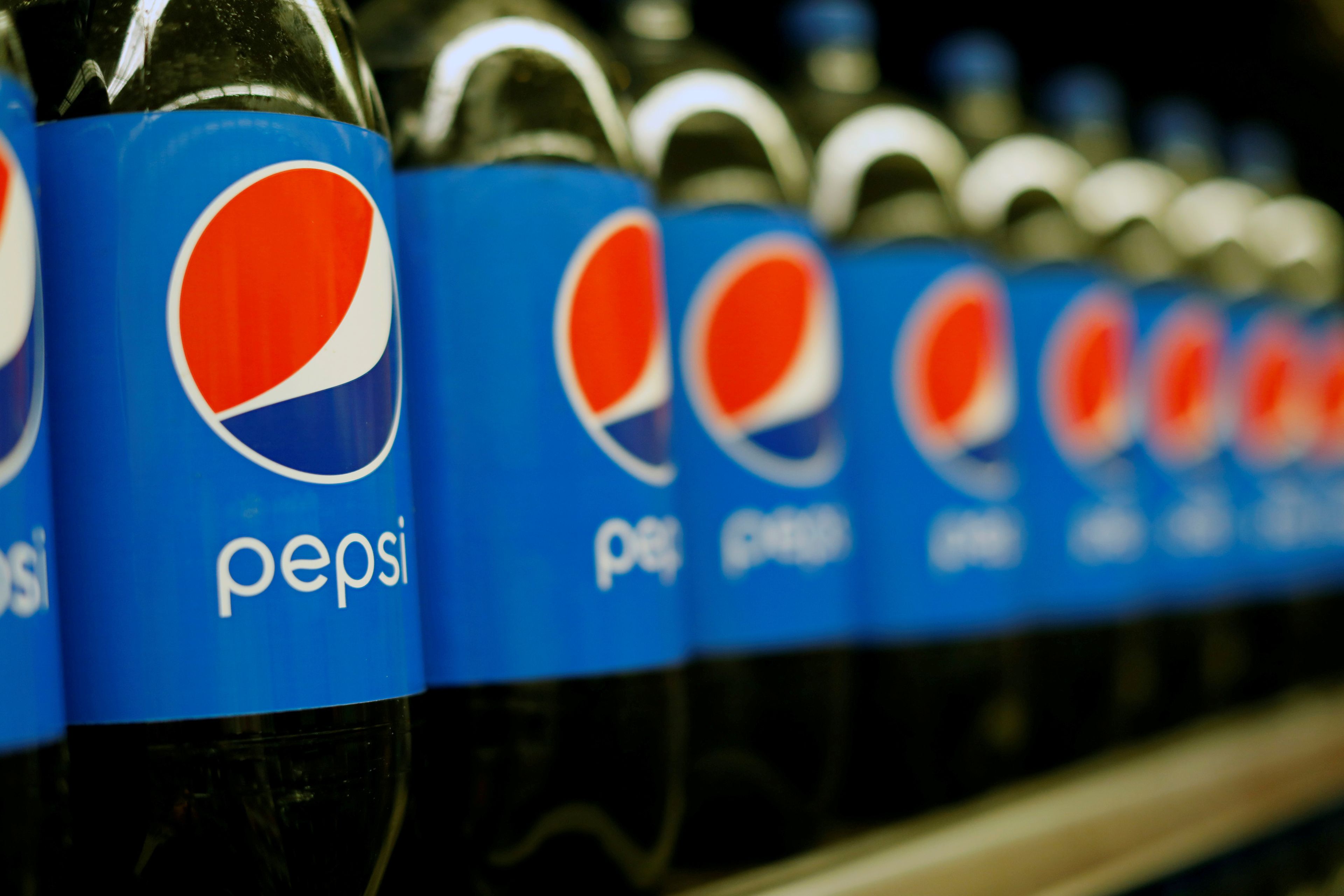 Botellas de Pepsi en un supermercado de EEUU