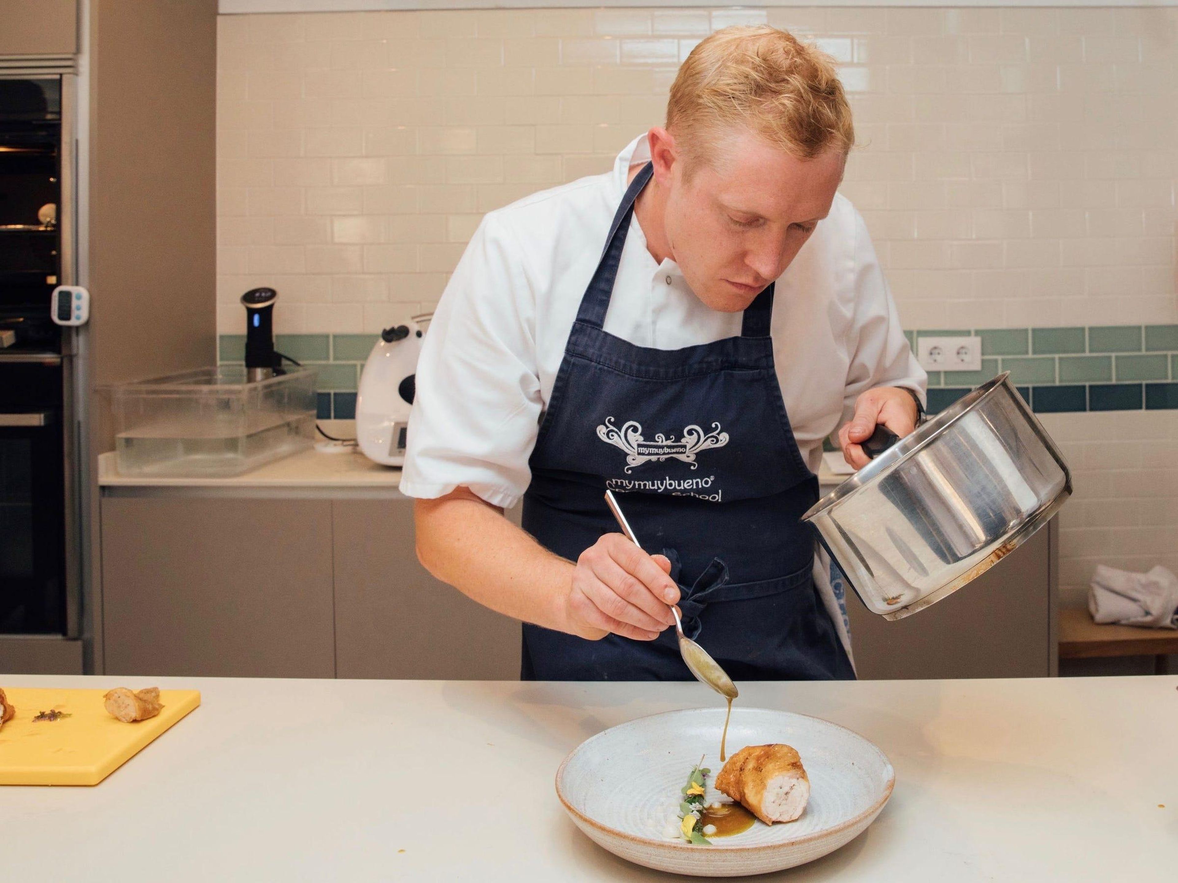 Michelin-starred chefs are leaving their jobs to become private chefs for the ultra-rich, where they can make upwards of $14,000 a month