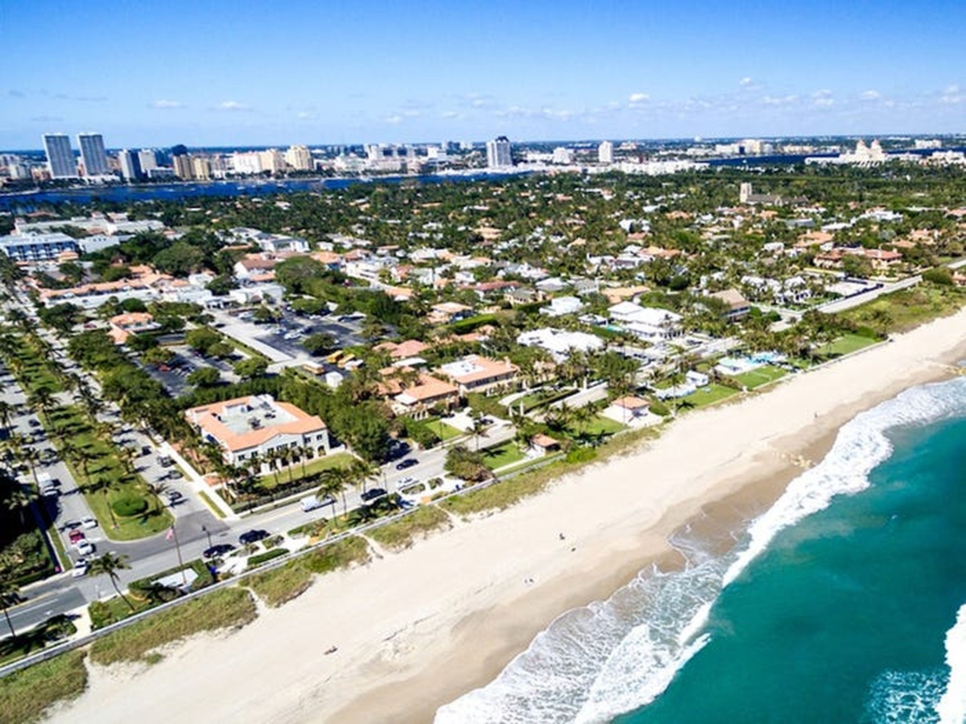 Sus 3 casas cerca de Mar-a-Lago en Palm Beach, Florida, están valoradas en 21 millones de euros