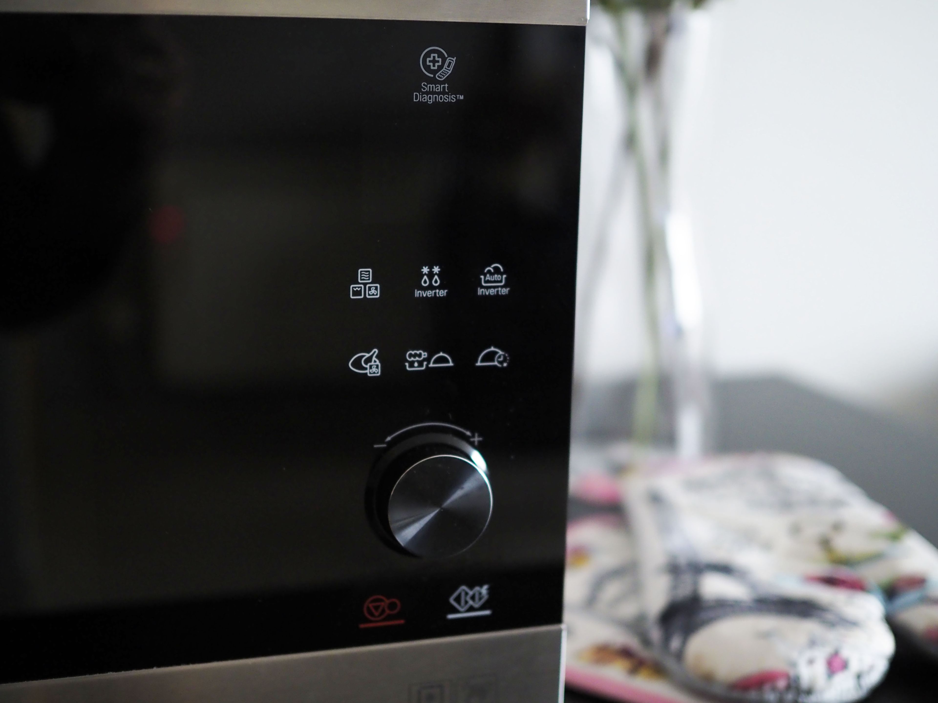Botones del horno microondas LG Smart Inverter