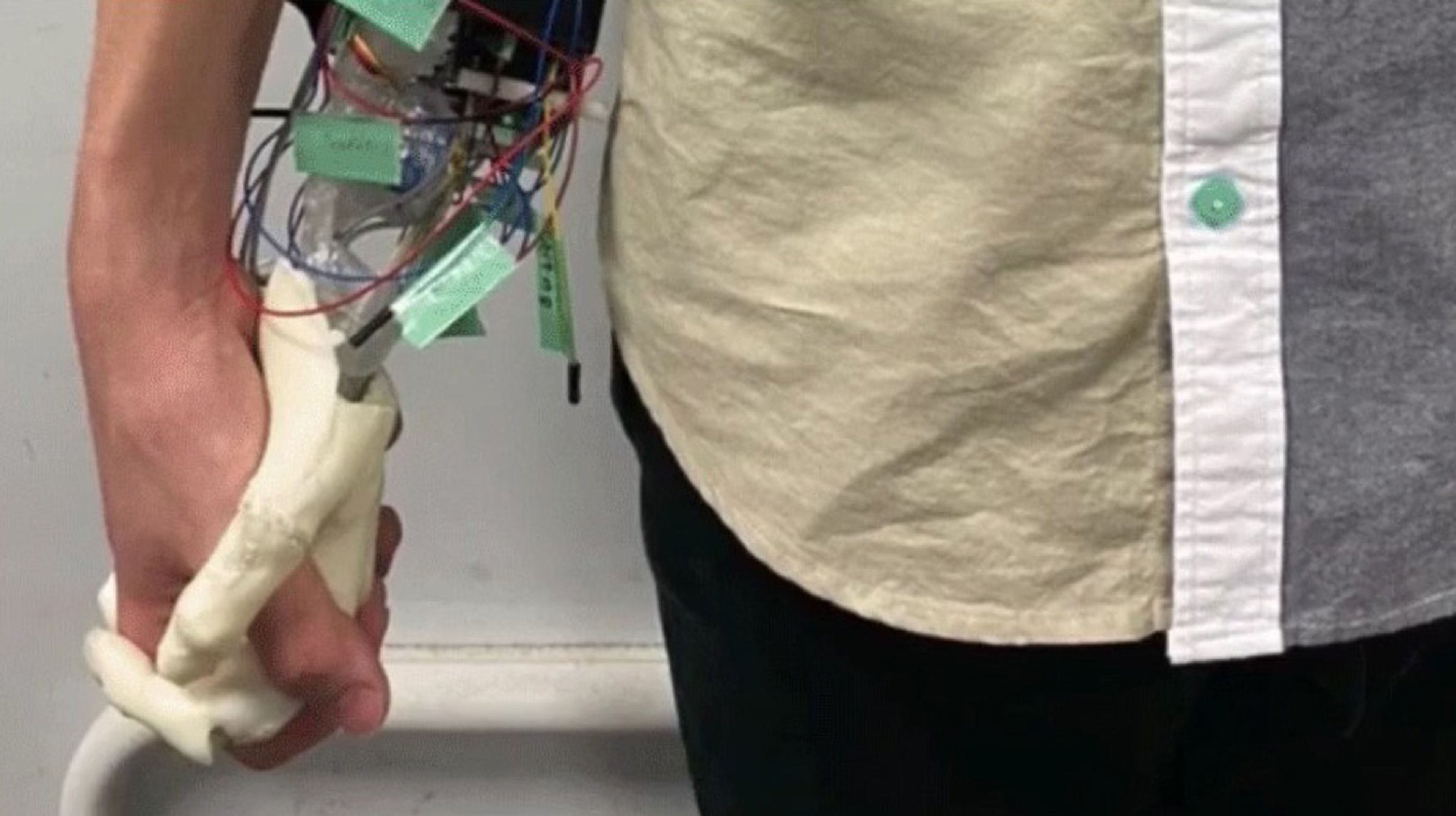 El brazo robótico creado por los investigadores japoneses