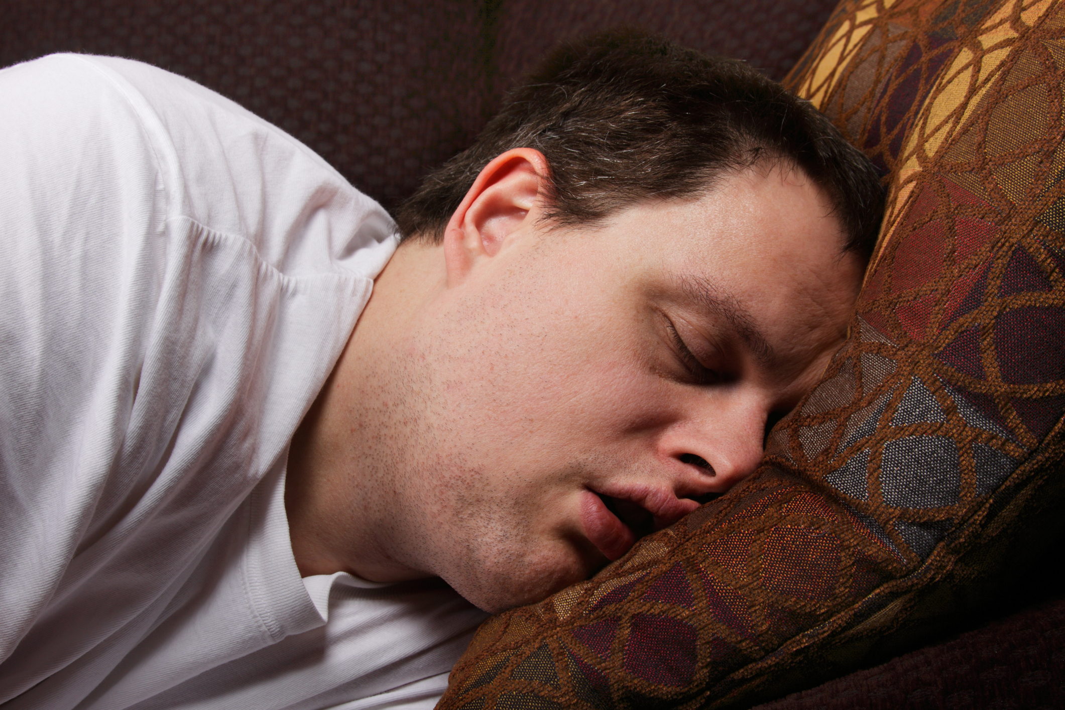 7 tips para dejar de roncar