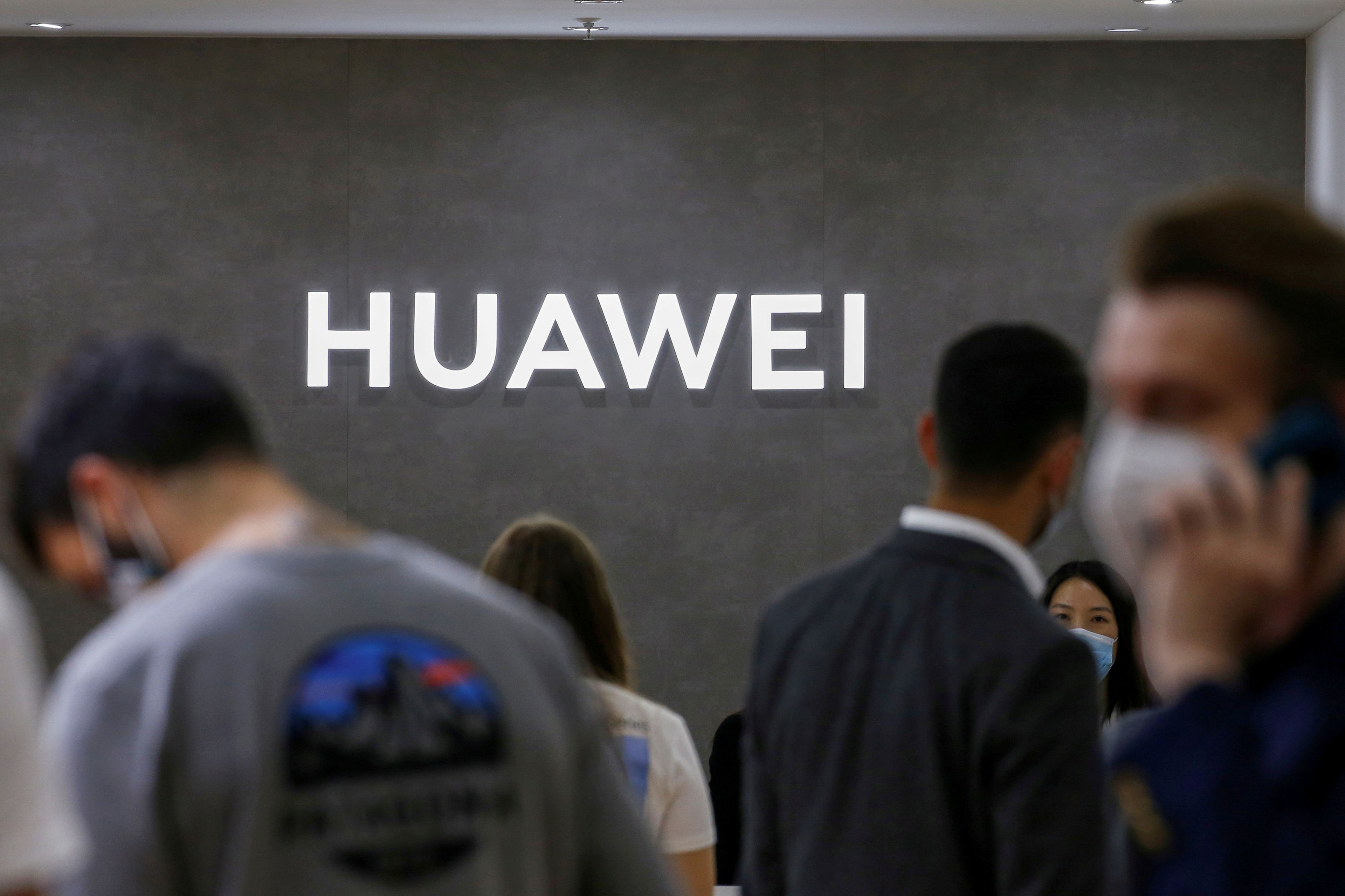 Un letrero de Huawei