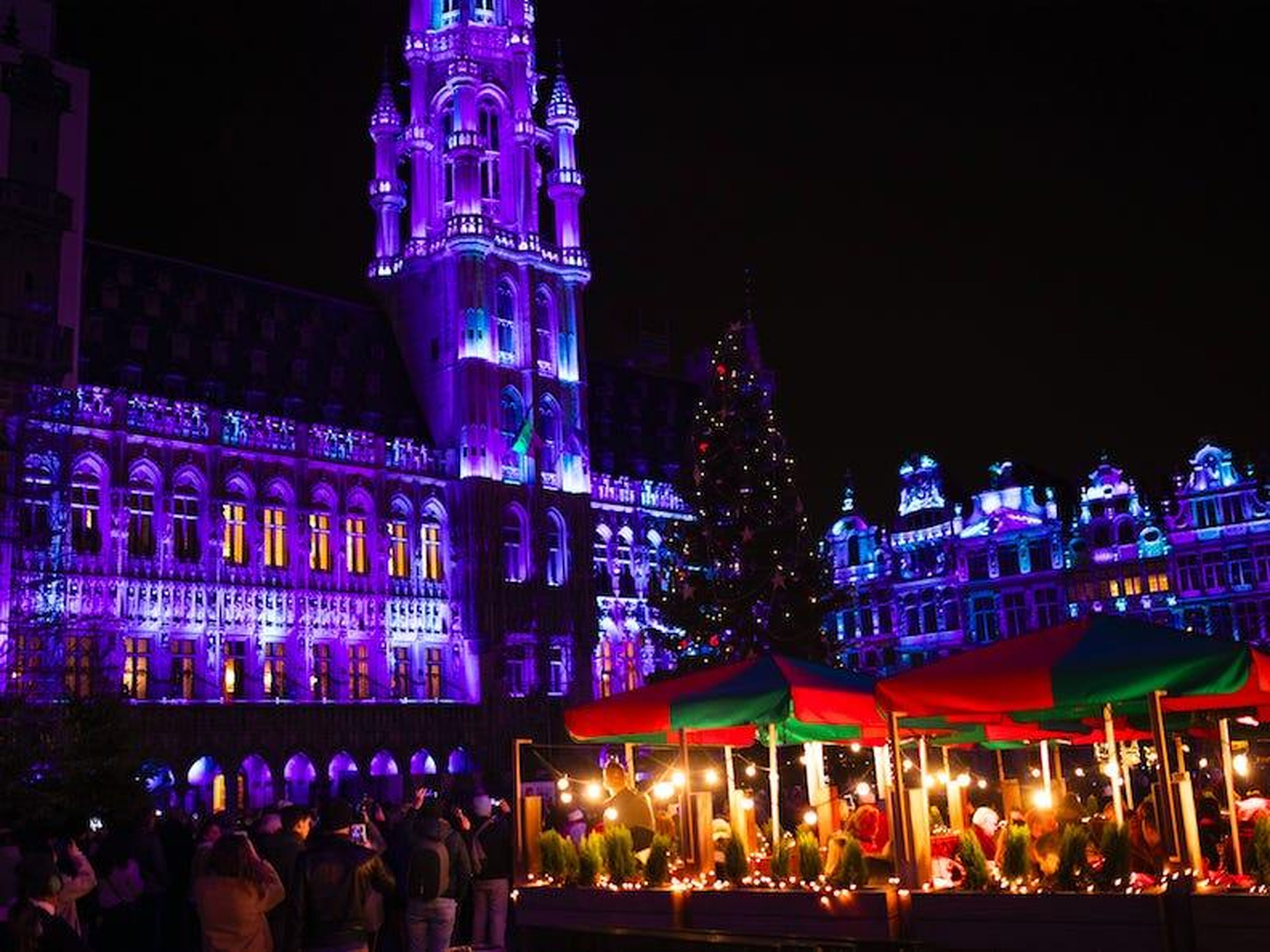 La Gran Plaza de Bruselas, Bélgica, el 18 de diciembre de 2019.