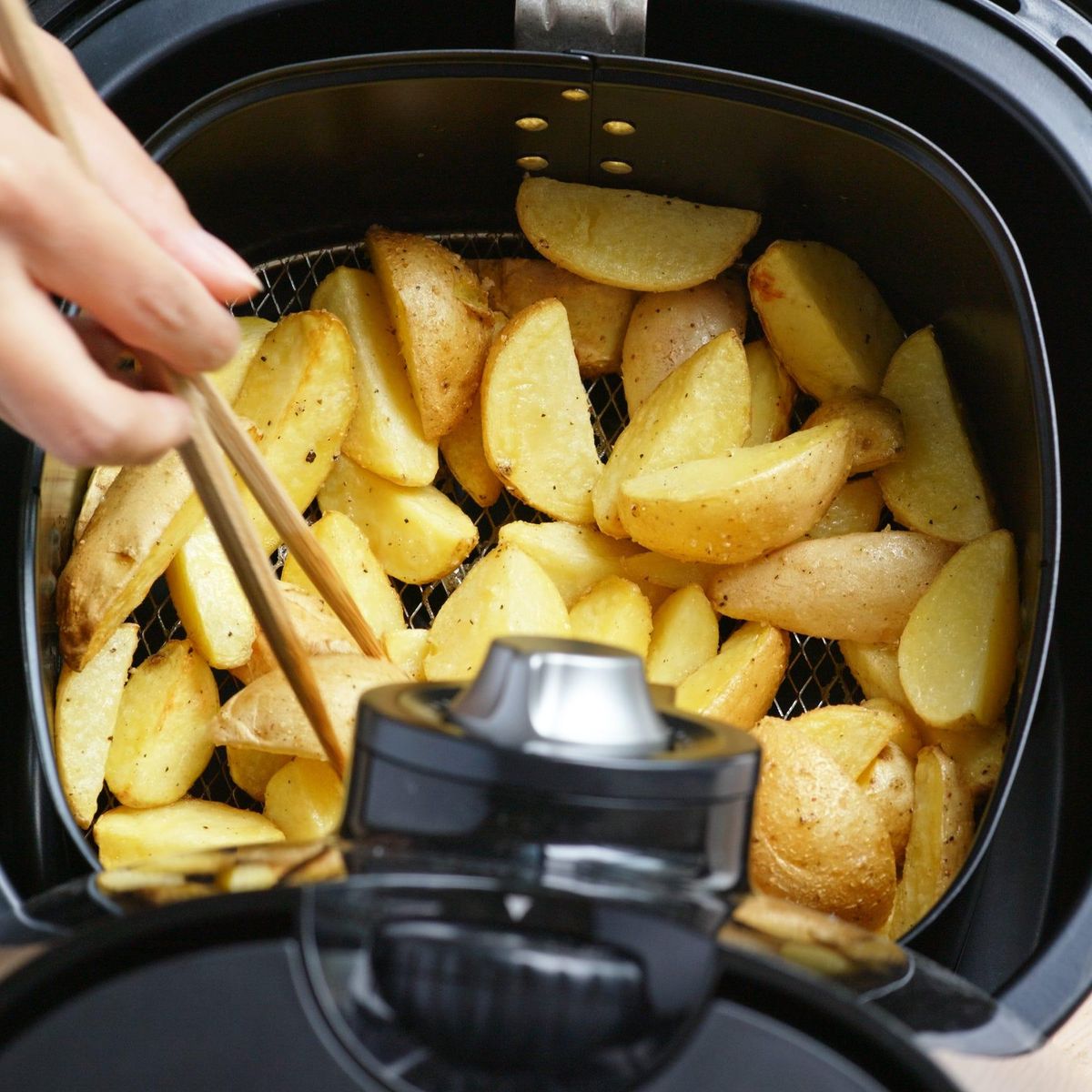 La freidora de aire sin aceite de Cecotec para cocinar tus recetas  favoritas en cuestión de minutos