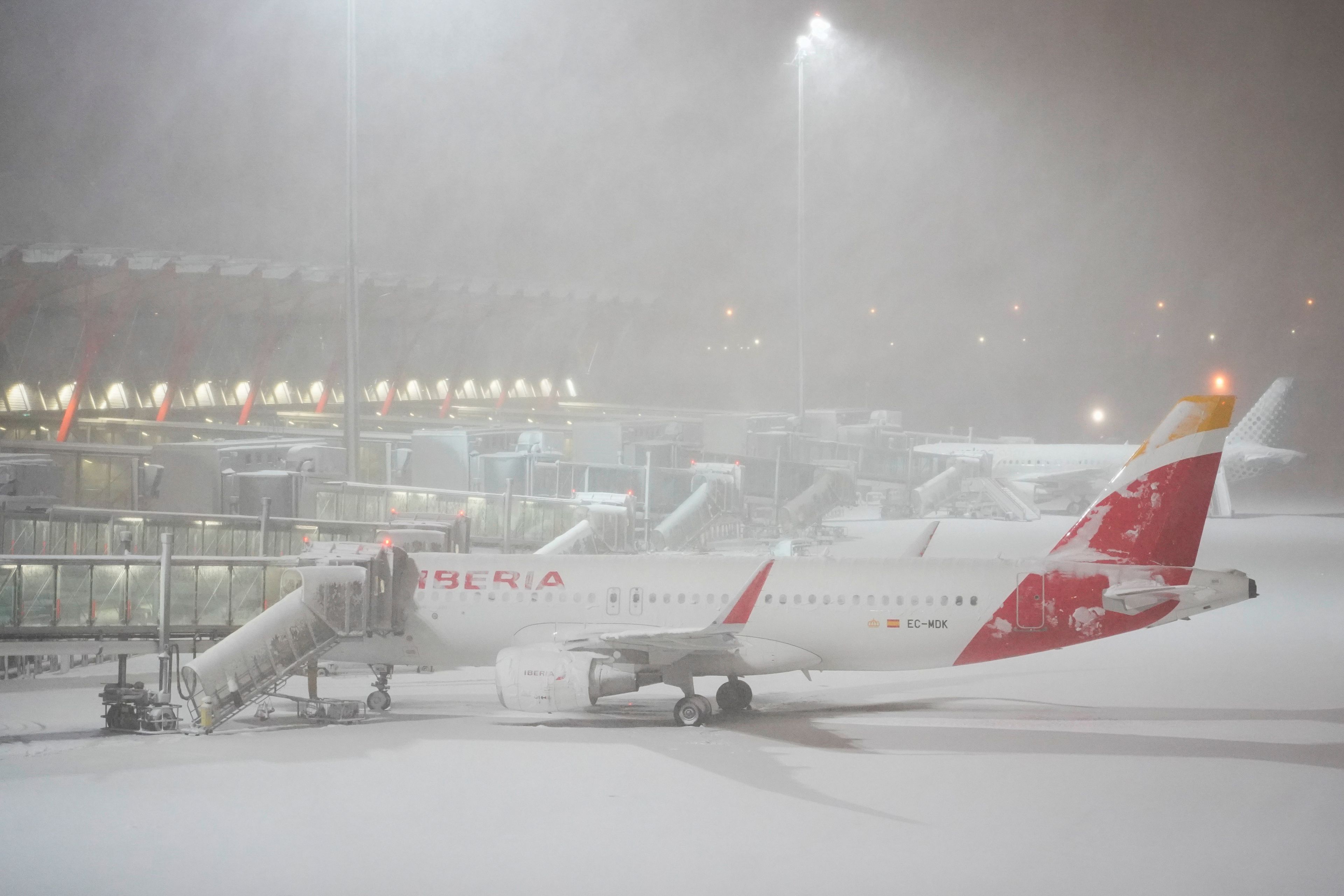 Aeropuerto de Barajas nevado tras el temporal Filomena