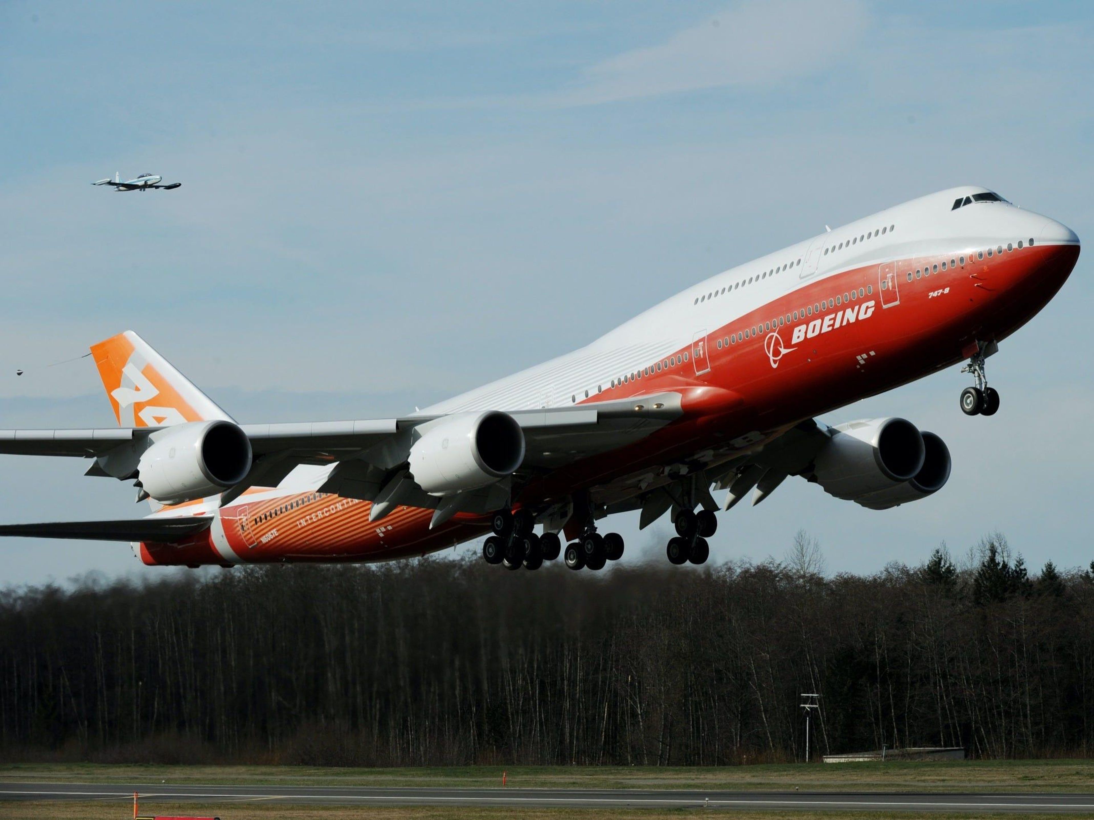 Un avión Boeing 747-8i.