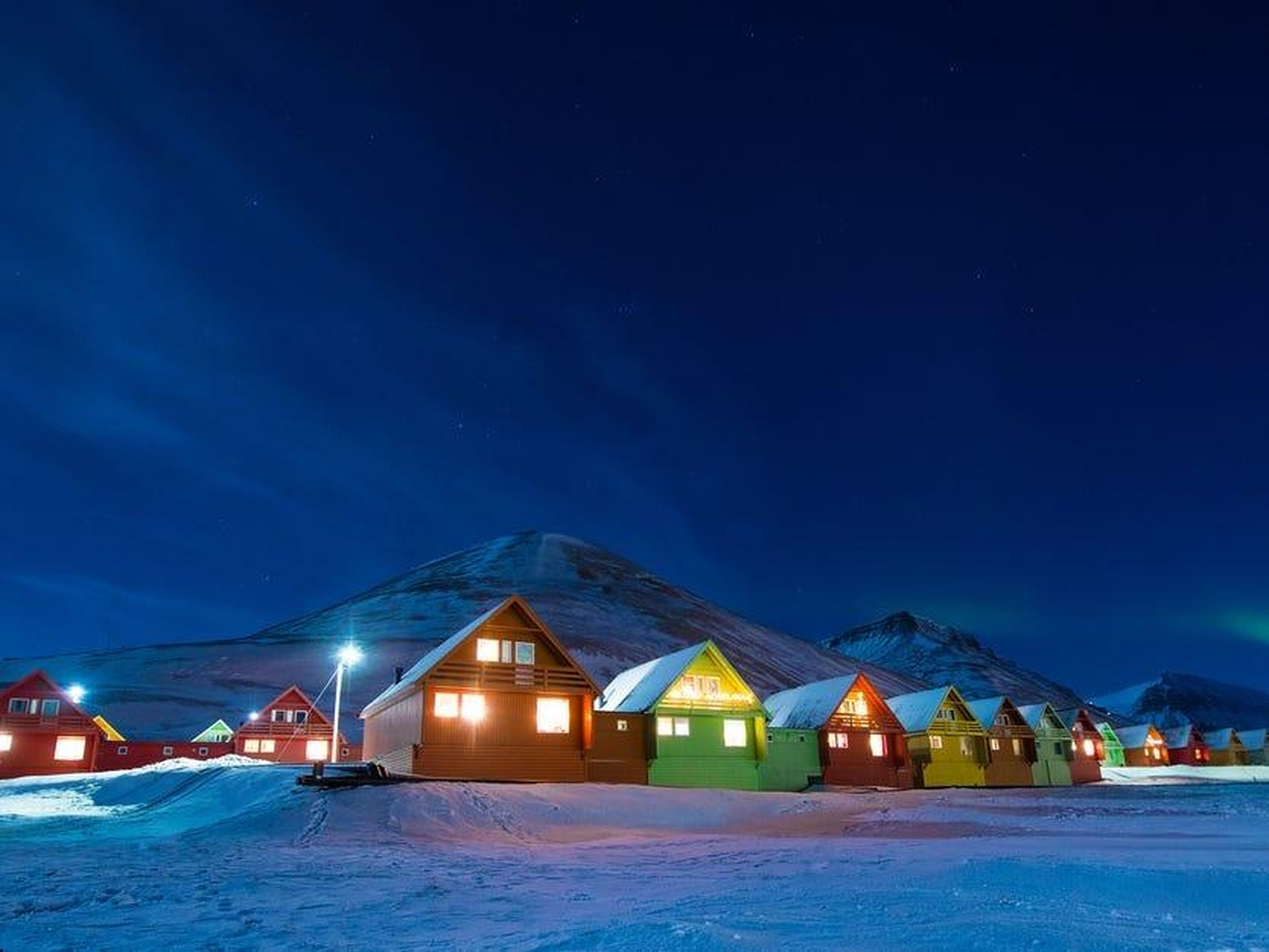 Longyearbyen by night.