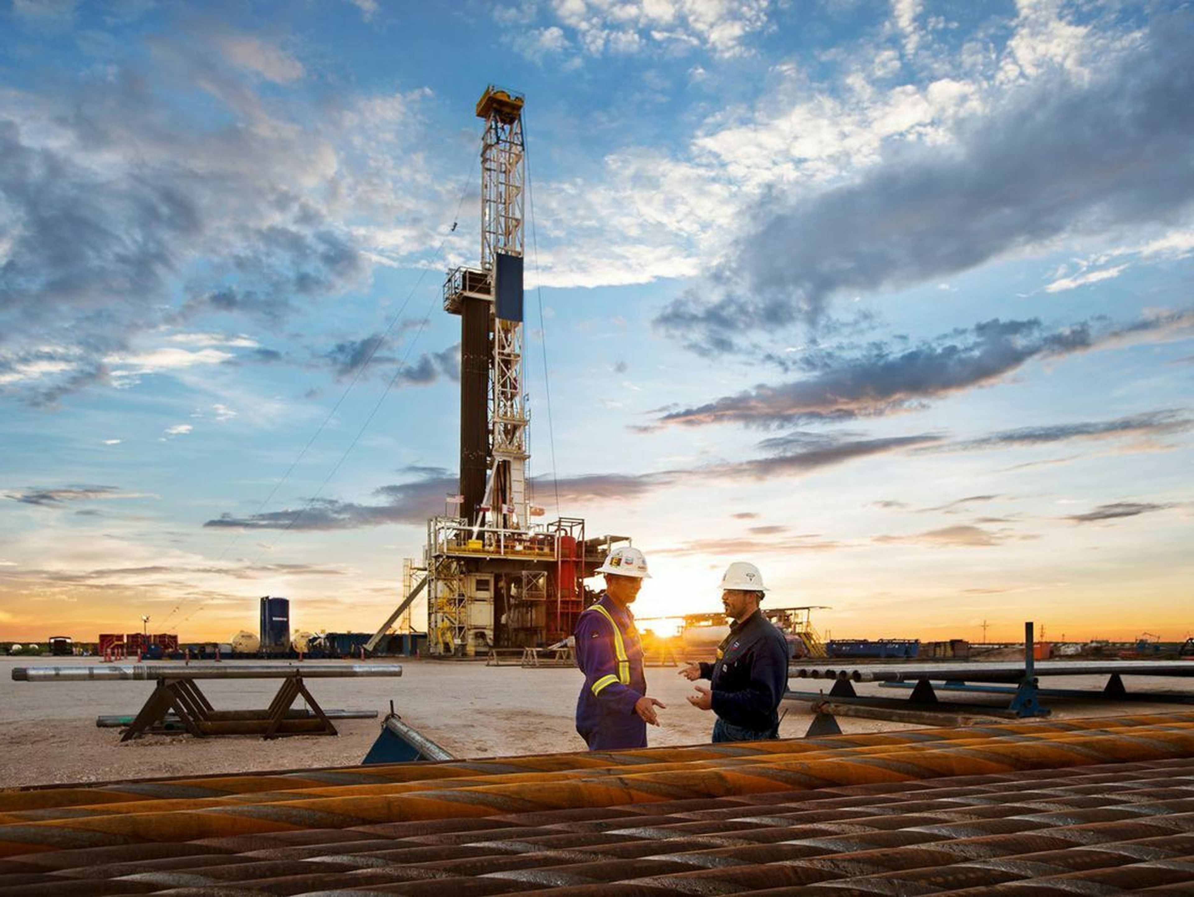 A pesar de las luchas de la industria, la compañía petrolera Chevron pagó grandes dividendos en 2020.