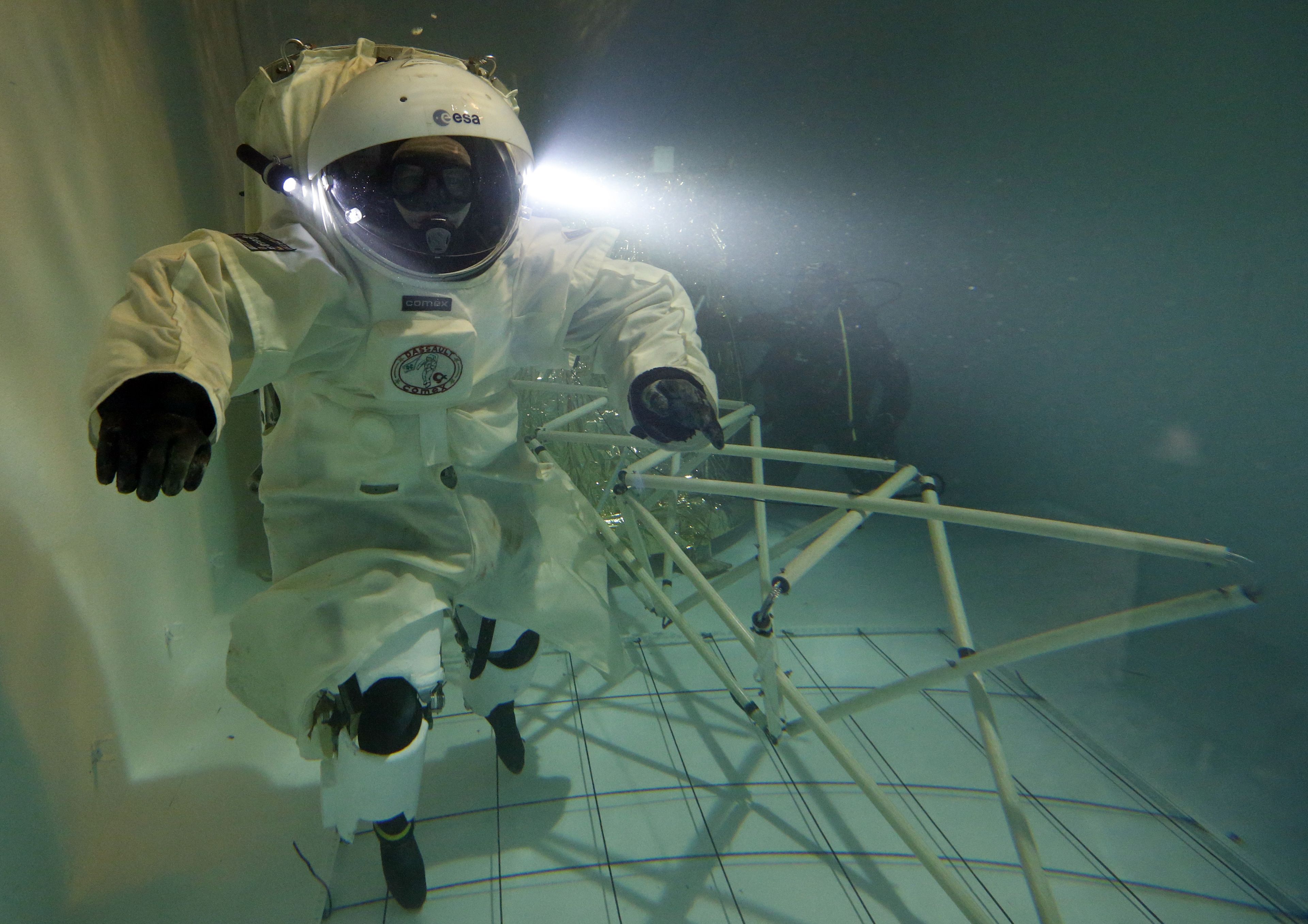 Un astronauta entrenando para la Agencia Espacial Europea