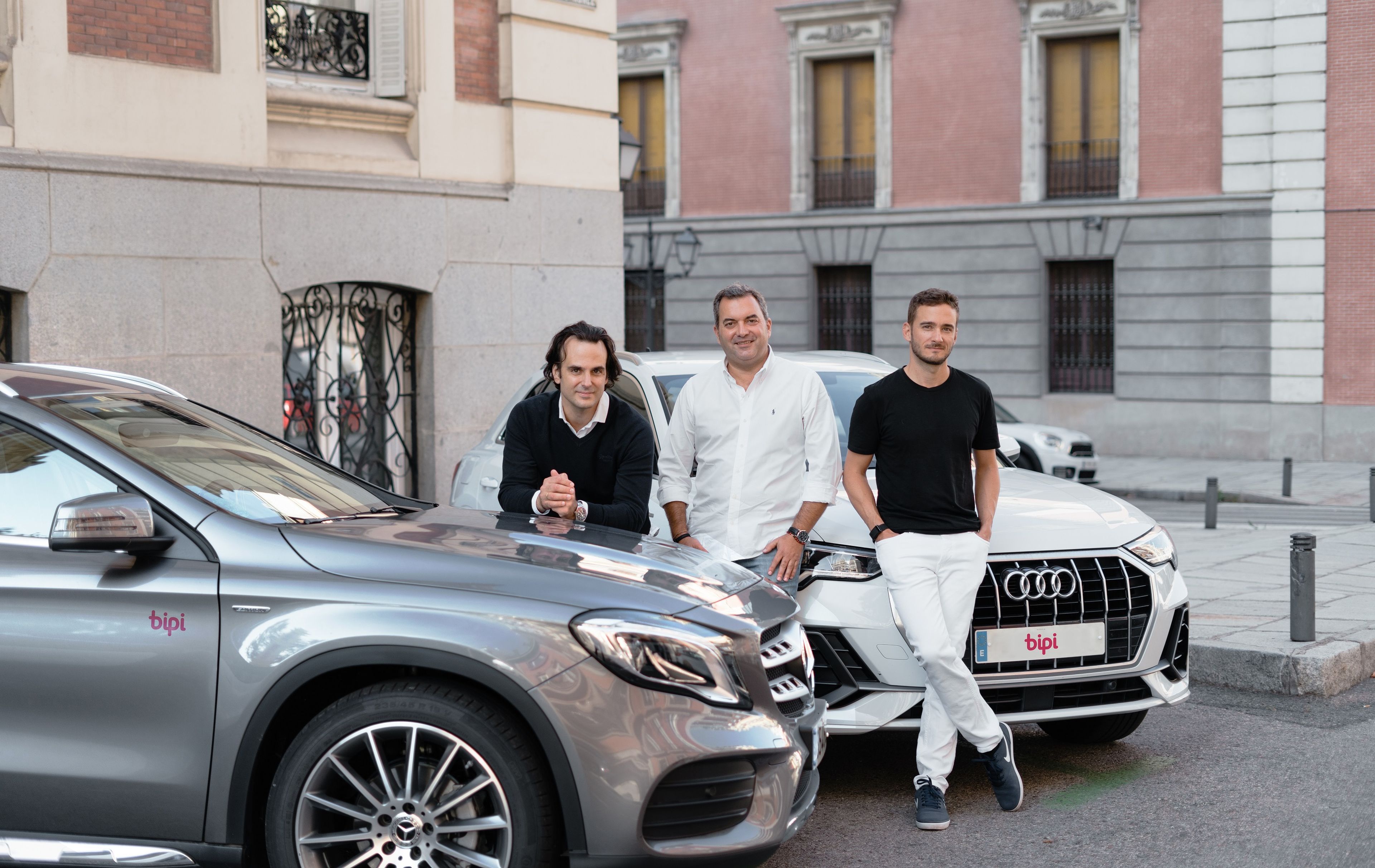 Equipo del renting de coches Bipi: de izquierda a derecha, Alejandro Vigaray, cofundador y COO; José Luis Hernández, CSO, y Hans Christ, cofundador y CEO.