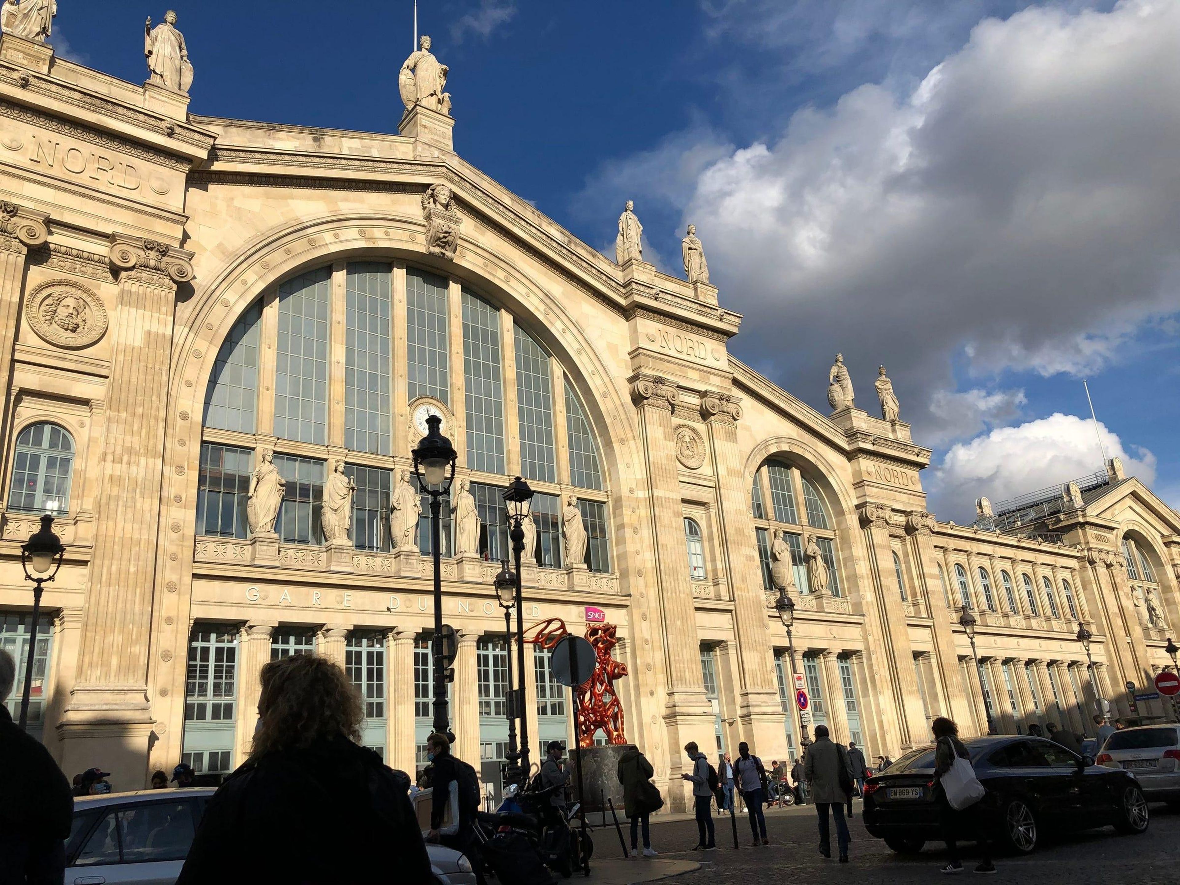 Gare du Nord se encuentra en el décimo distrito de París.
