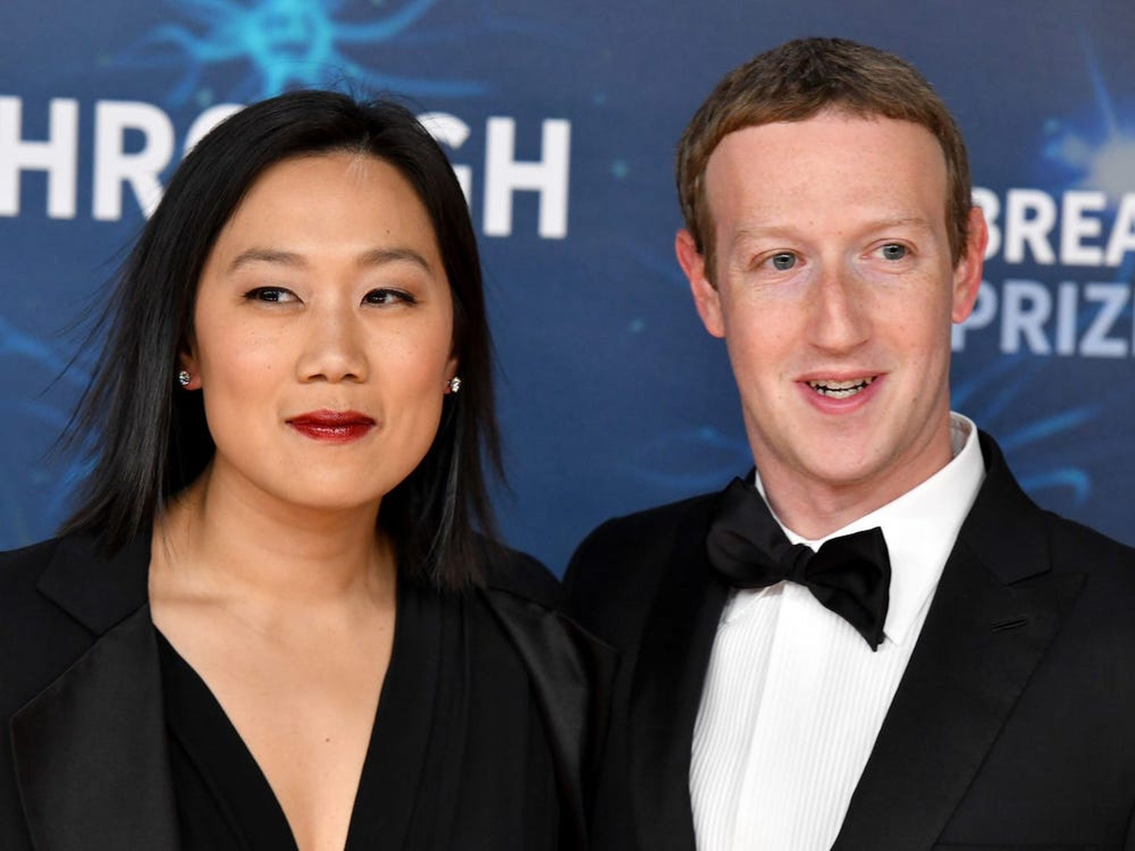 Priscilla Chan y Mark Zuckerberg, en una entrega de premios en 2019