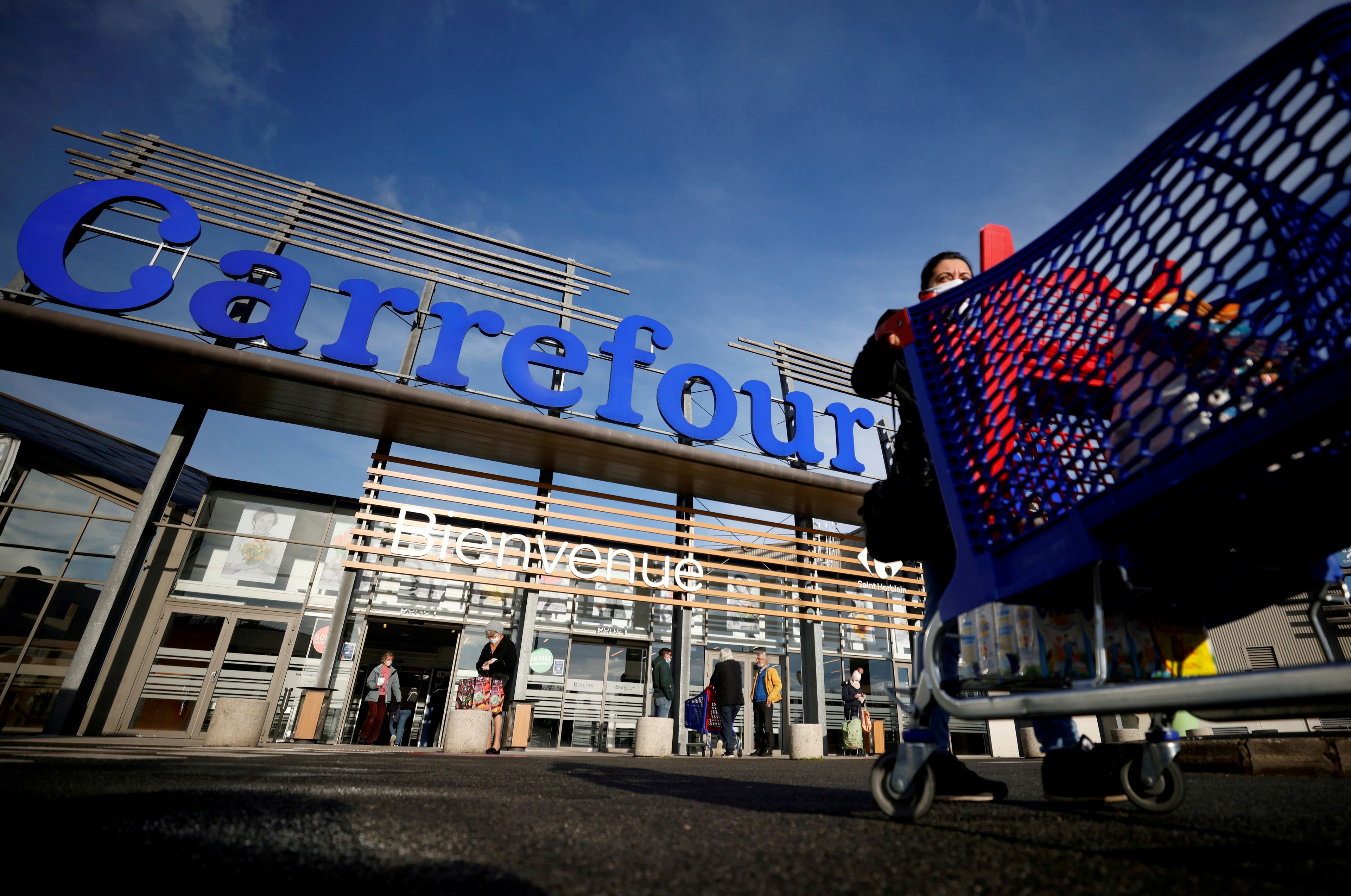 Carrefour tiene los 7 productos que todos esperaban que solo estarán a la venta en verano.